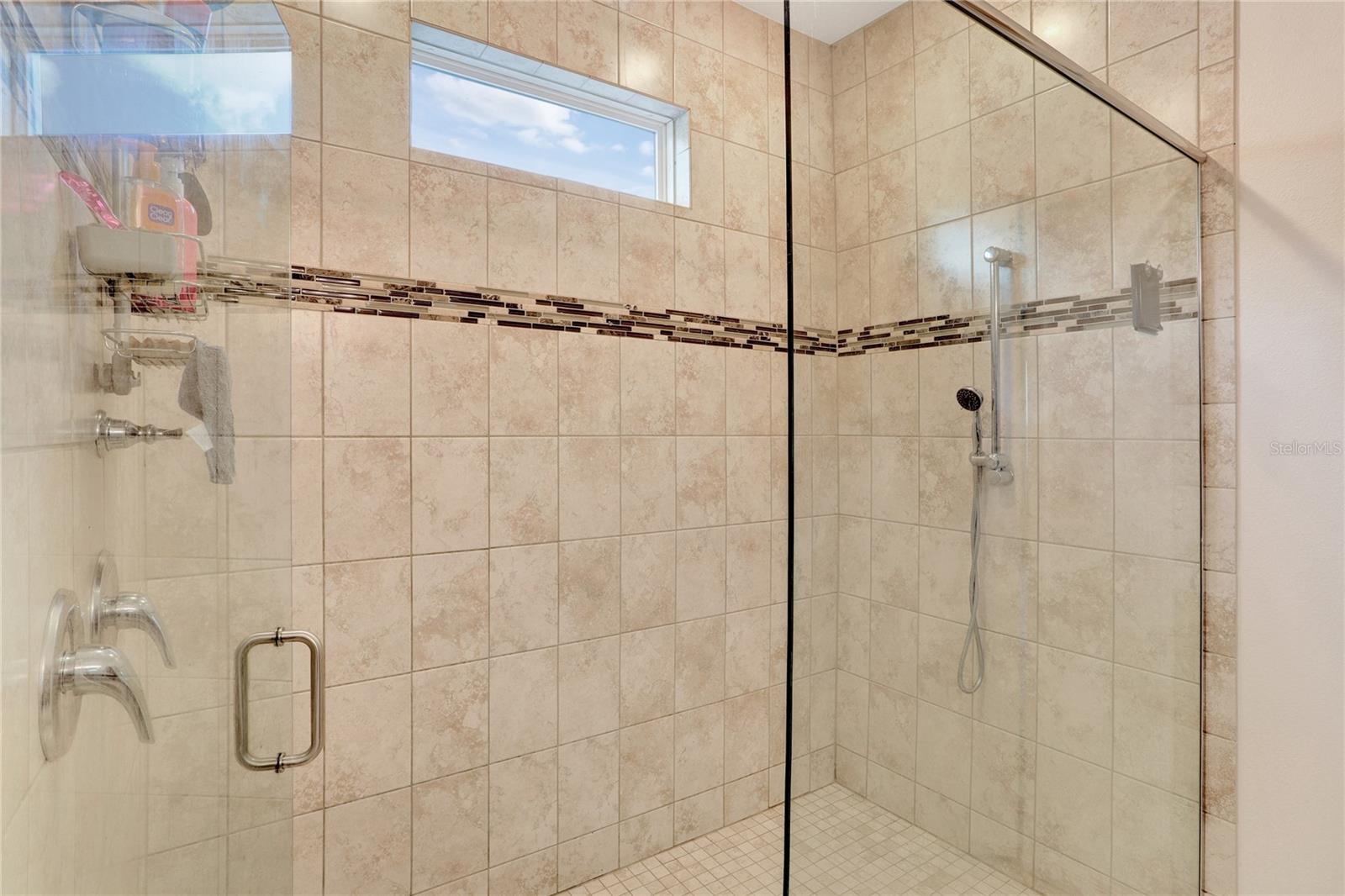 Image 21 of 36 For 923 253rd Drive