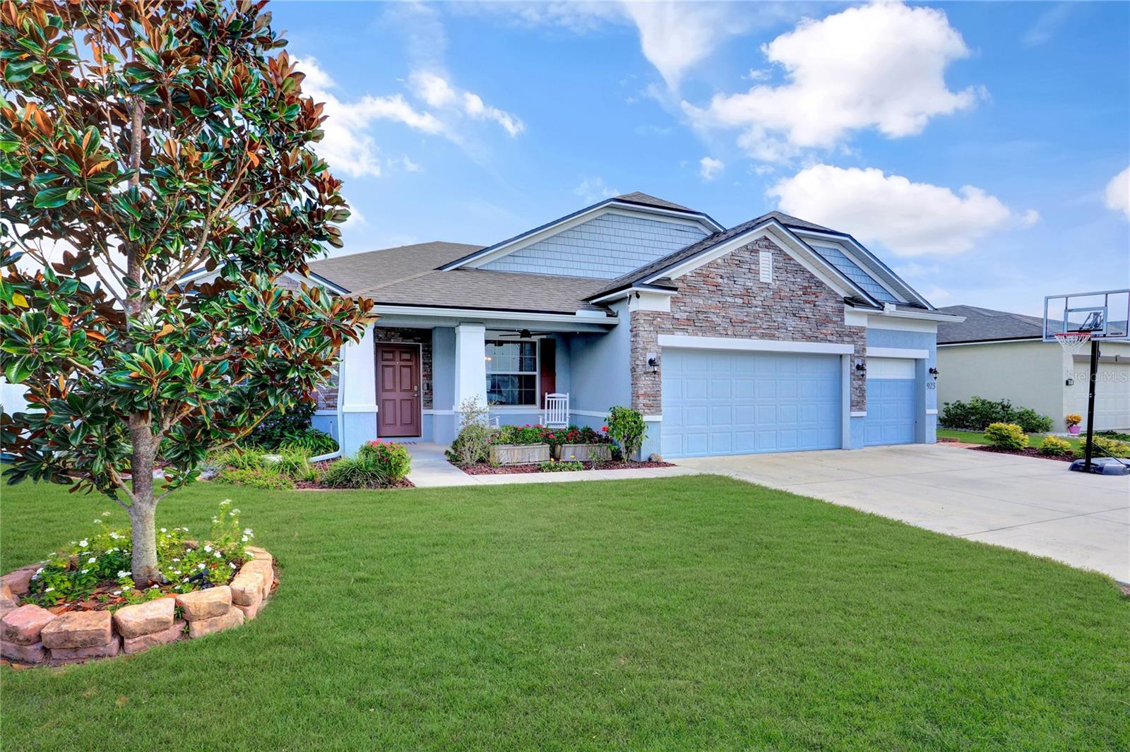 Image 3 of 36 For 923 253rd Drive