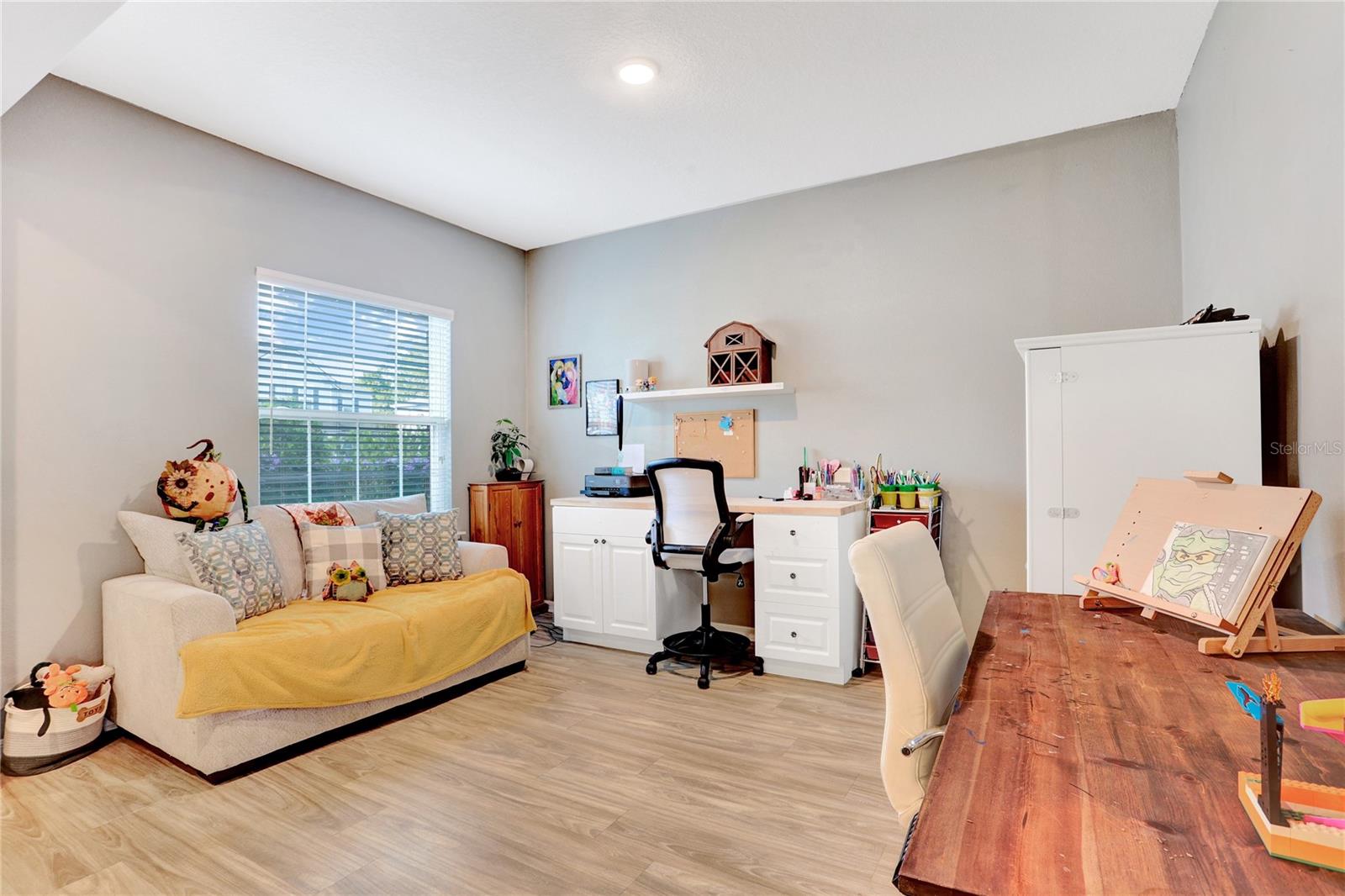 Image 6 of 36 For 923 253rd Drive