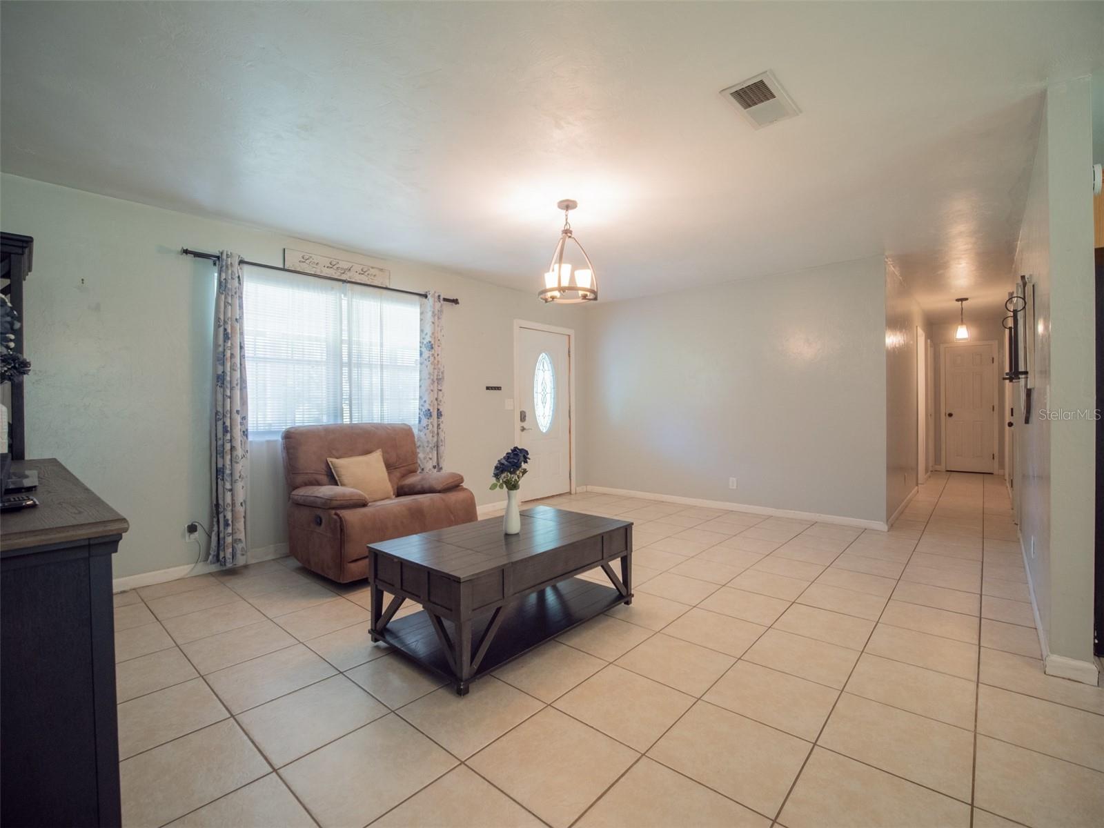 Image 4 of 46 For 11325 122nd Trail