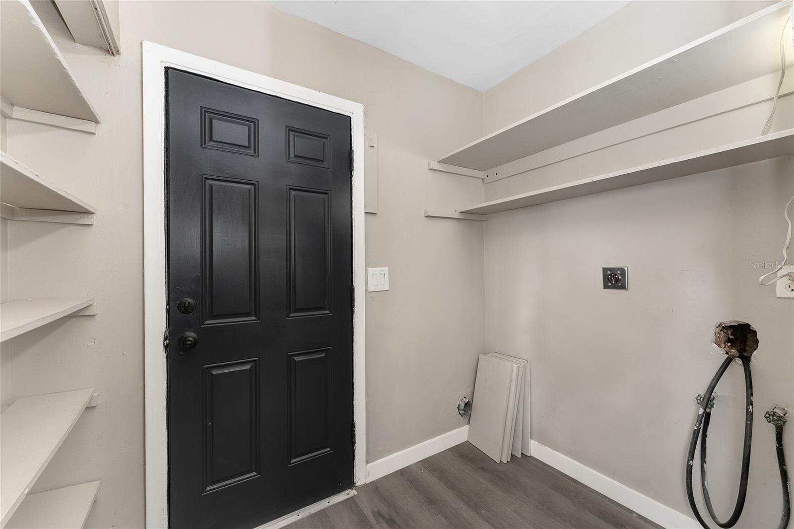 Image 28 of 51 For 919 19th Street