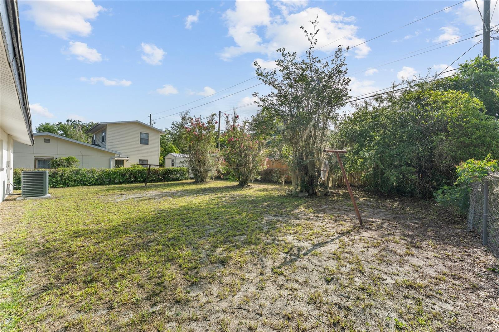 Image 34 of 51 For 919 19th Street