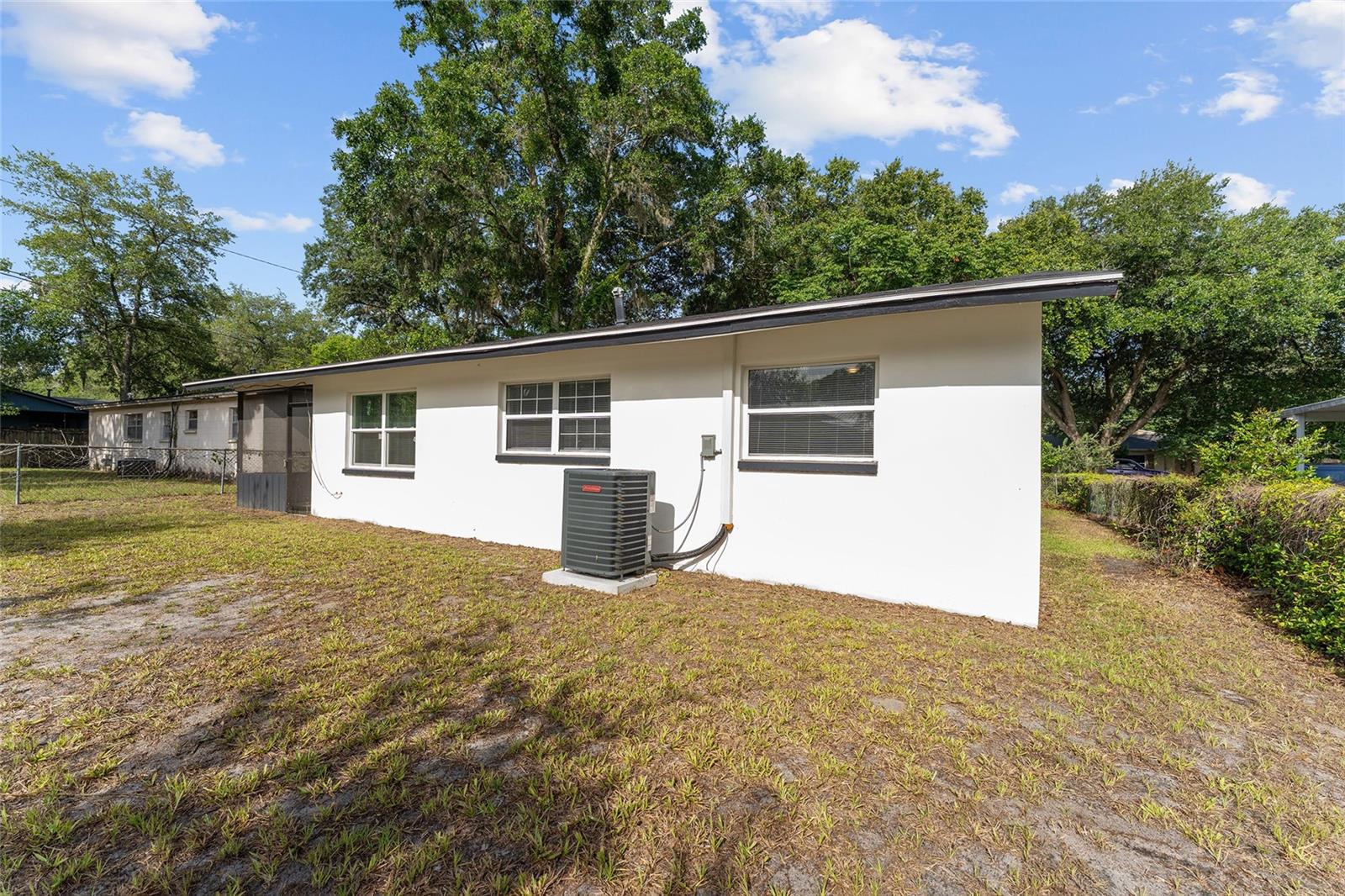 Image 38 of 51 For 919 19th Street