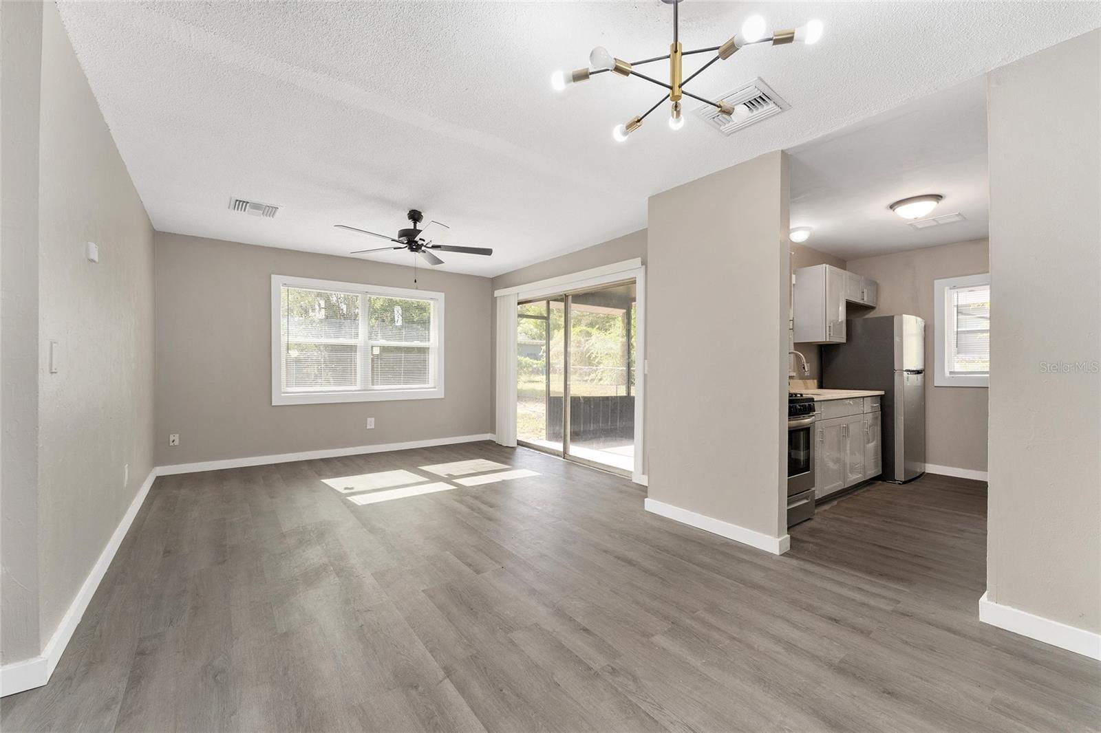 Image 7 of 51 For 919 19th Street