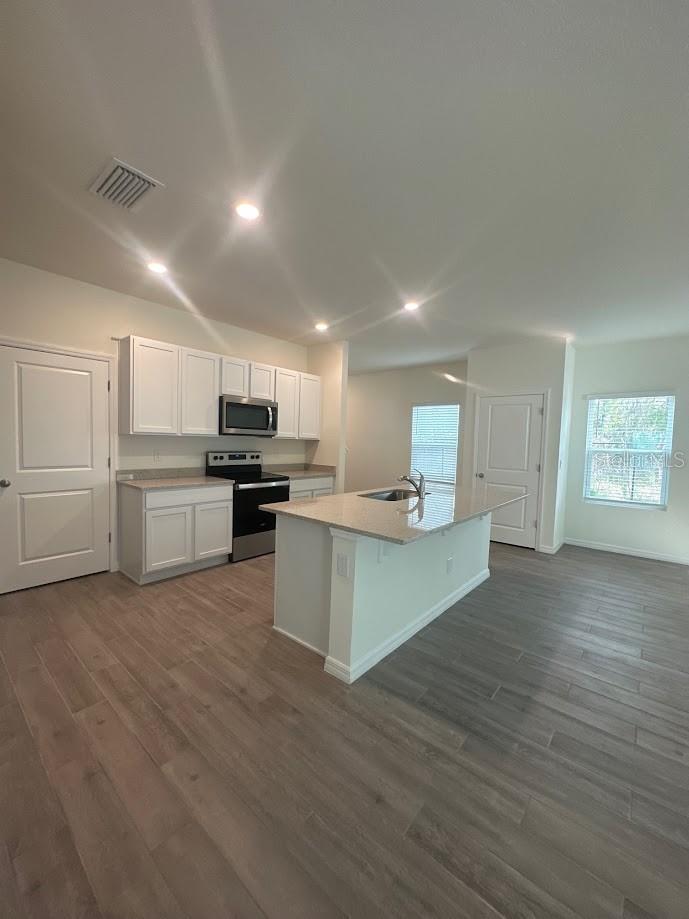 Image 7 of 19 For 5179 49th Lane