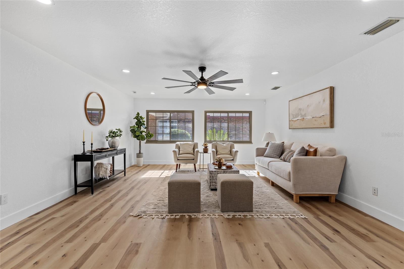 Image 6 of 39 For 3731 17th Lane