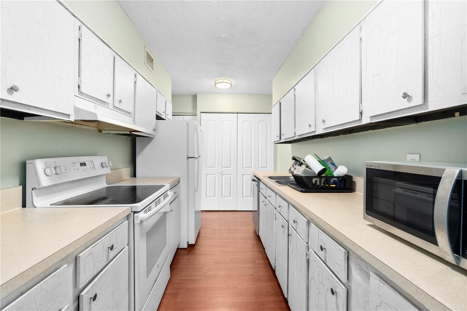 Image 20 of 30 For 6519 Newberry Road 1013