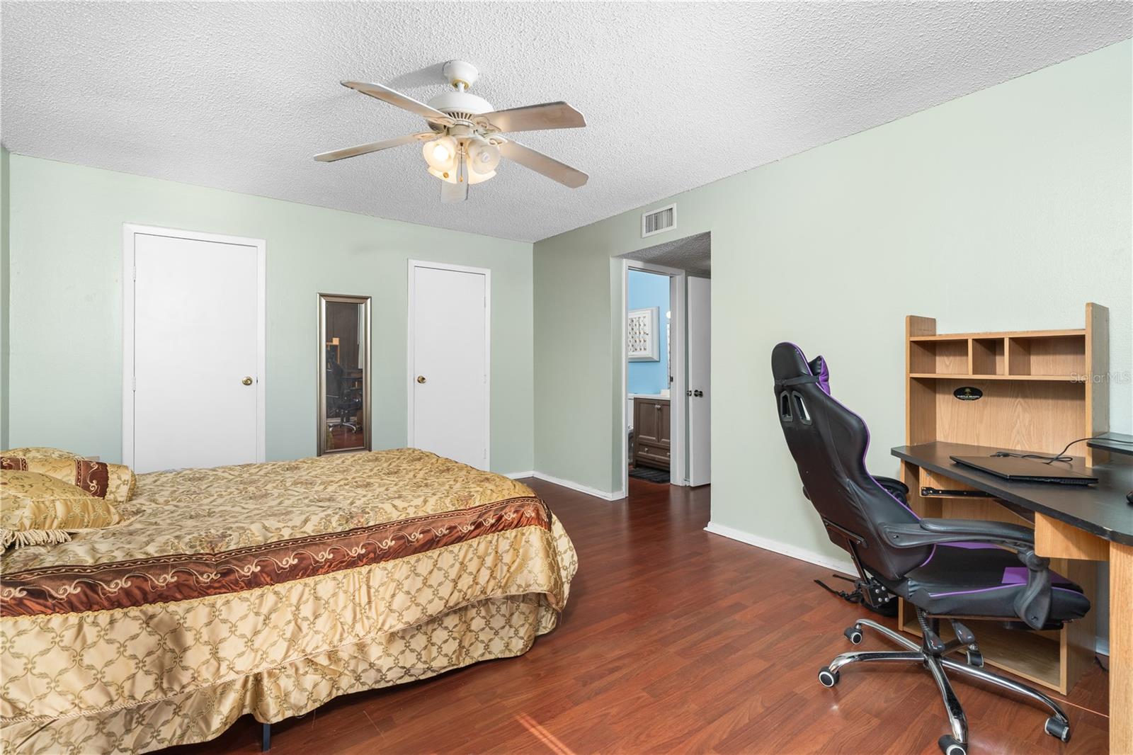 Image 5 of 30 For 6519 Newberry Road 1013