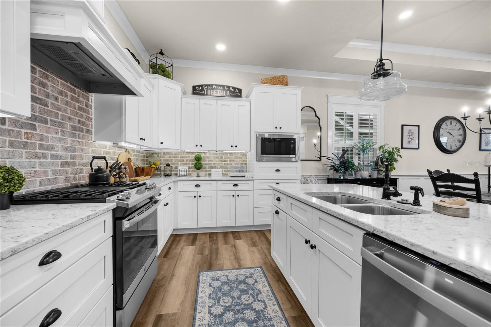 Image 12 of 32 For 2585 48th Terrace