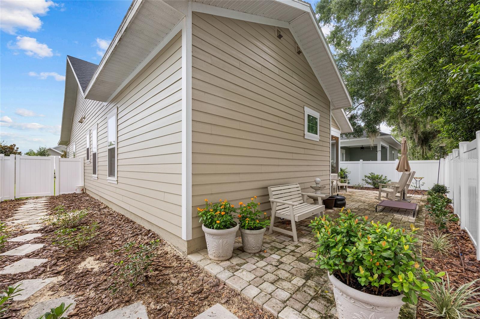 Image 28 of 32 For 2585 48th Terrace