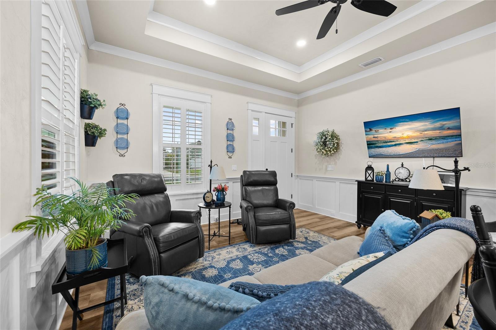 Image 7 of 32 For 2585 48th Terrace