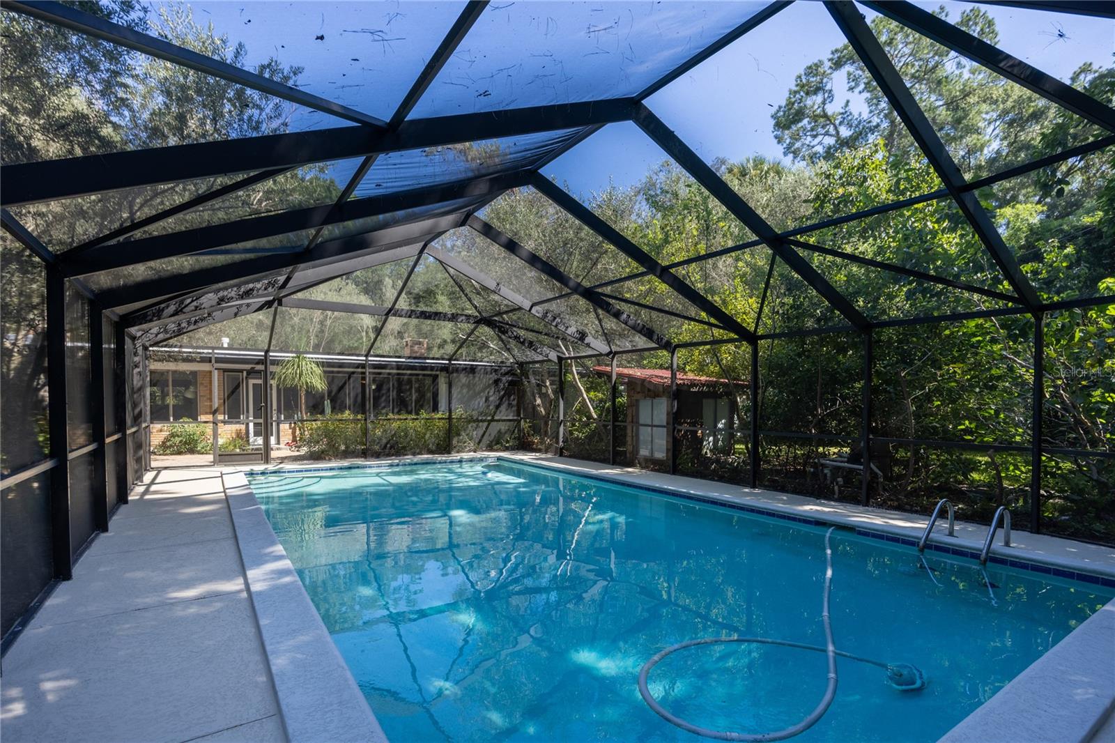 Image 2 of 81 For 415 32nd Street