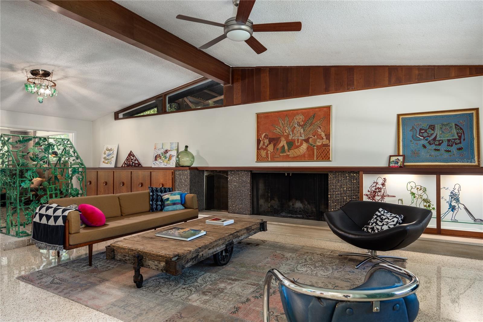 Image 3 of 81 For 415 32nd Street