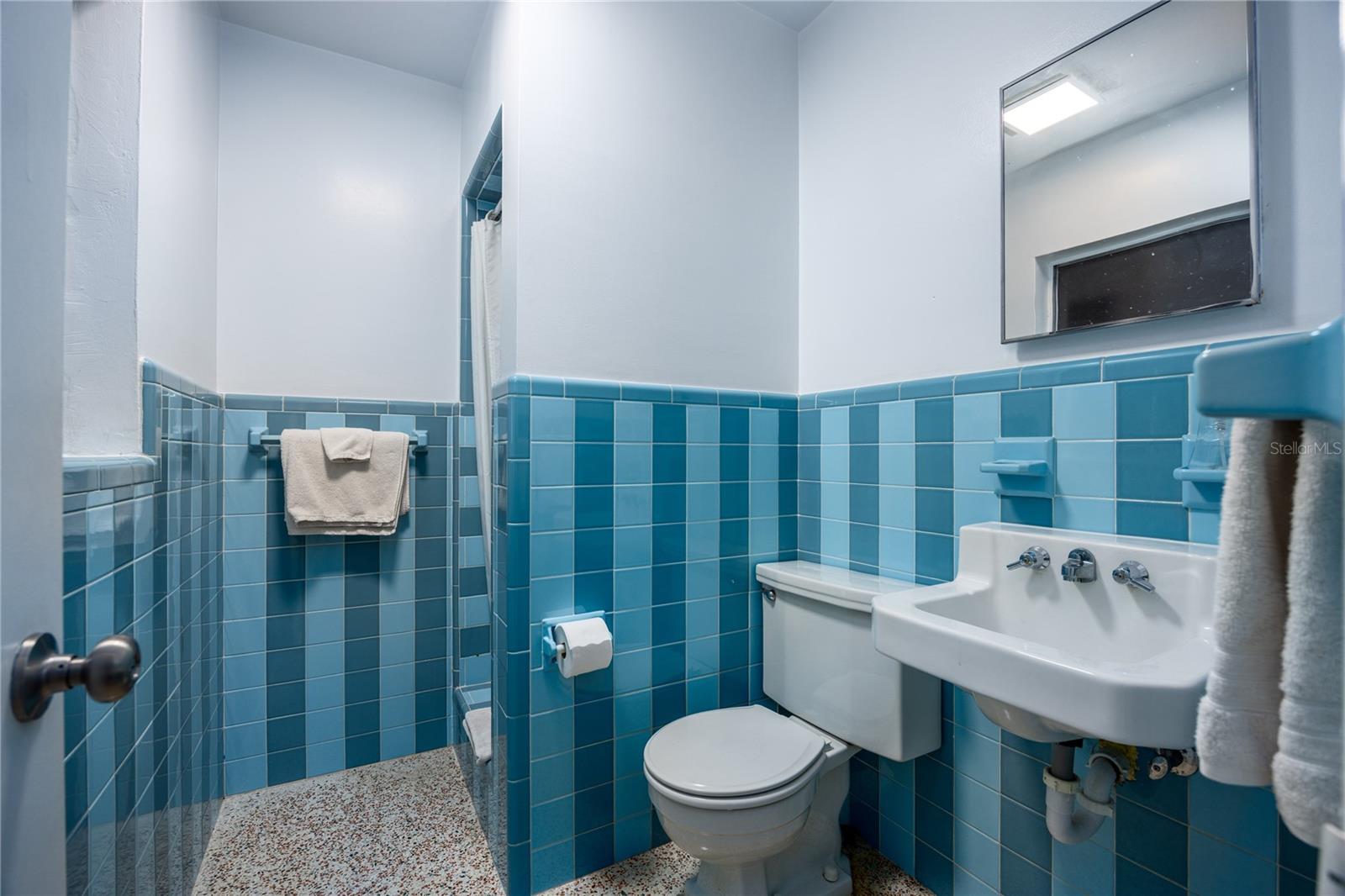 Image 48 of 81 For 415 32nd Street
