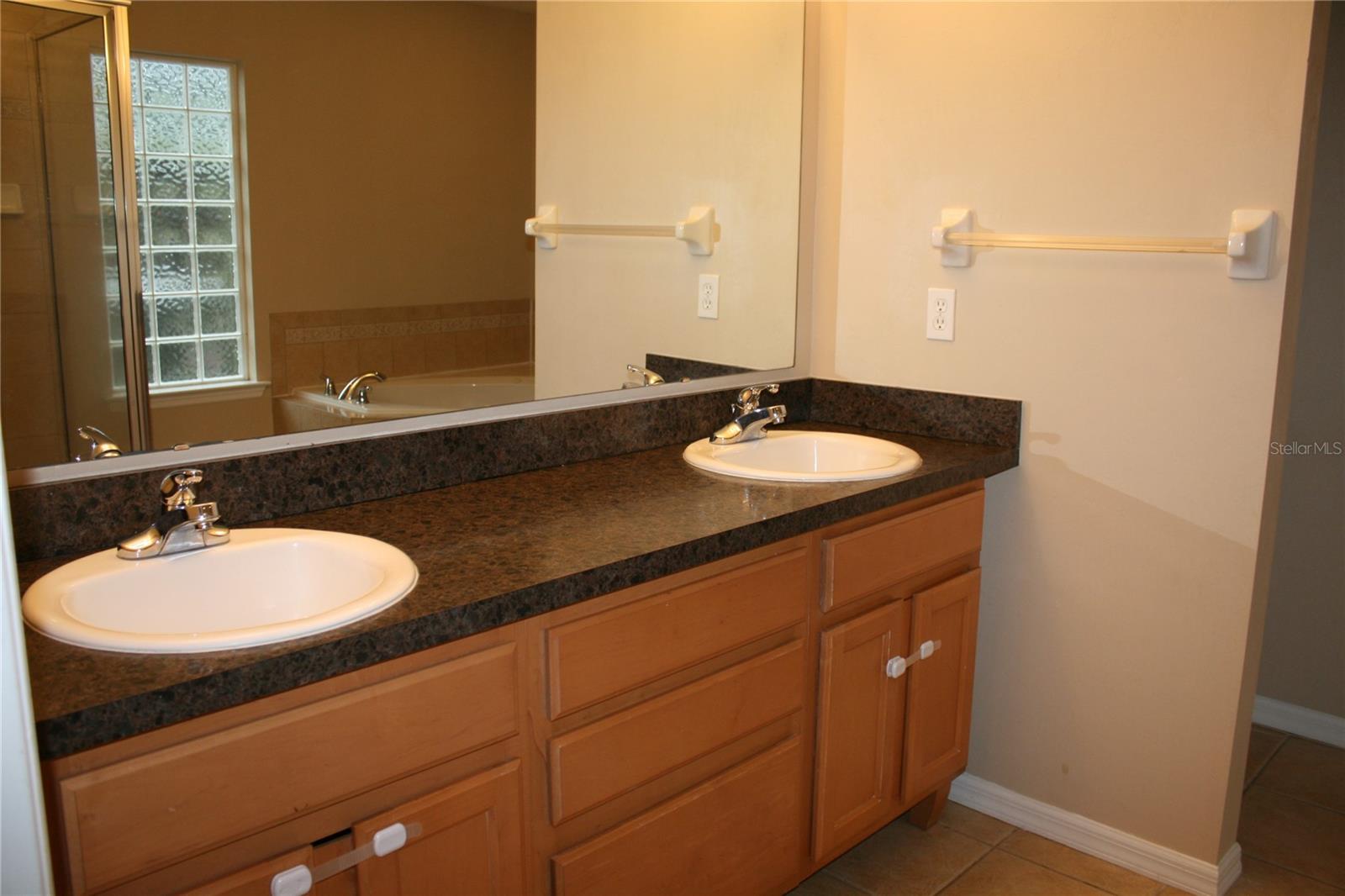 Image 20 of 27 For 7541 88th Street