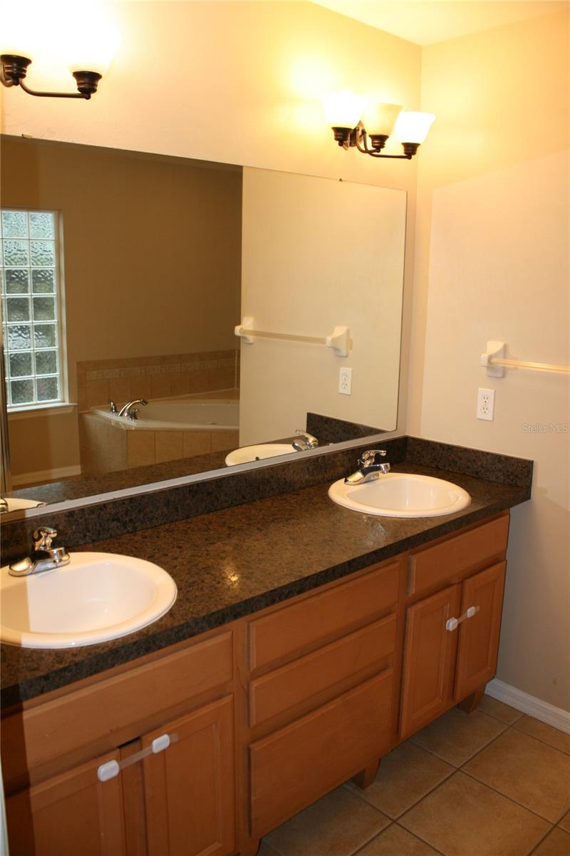 Image 22 of 27 For 7541 88th Street