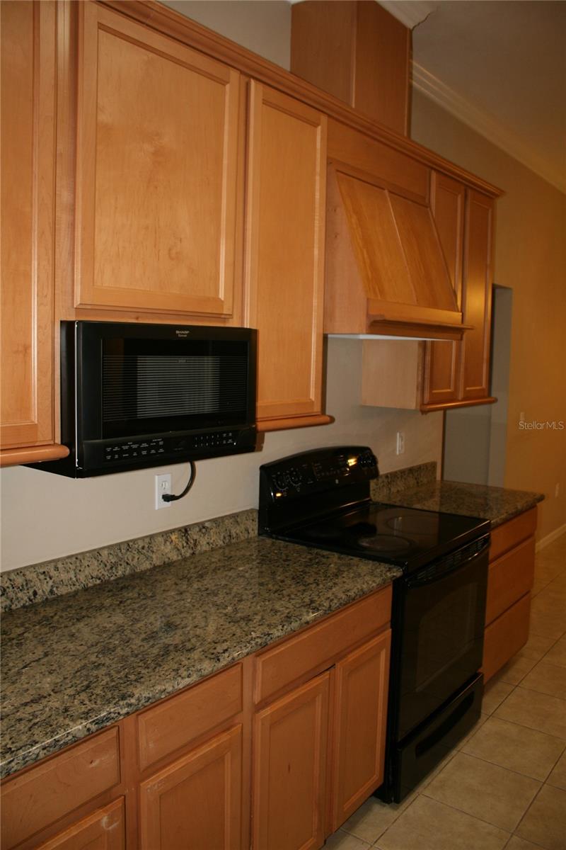 Image 6 of 27 For 7541 88th Street