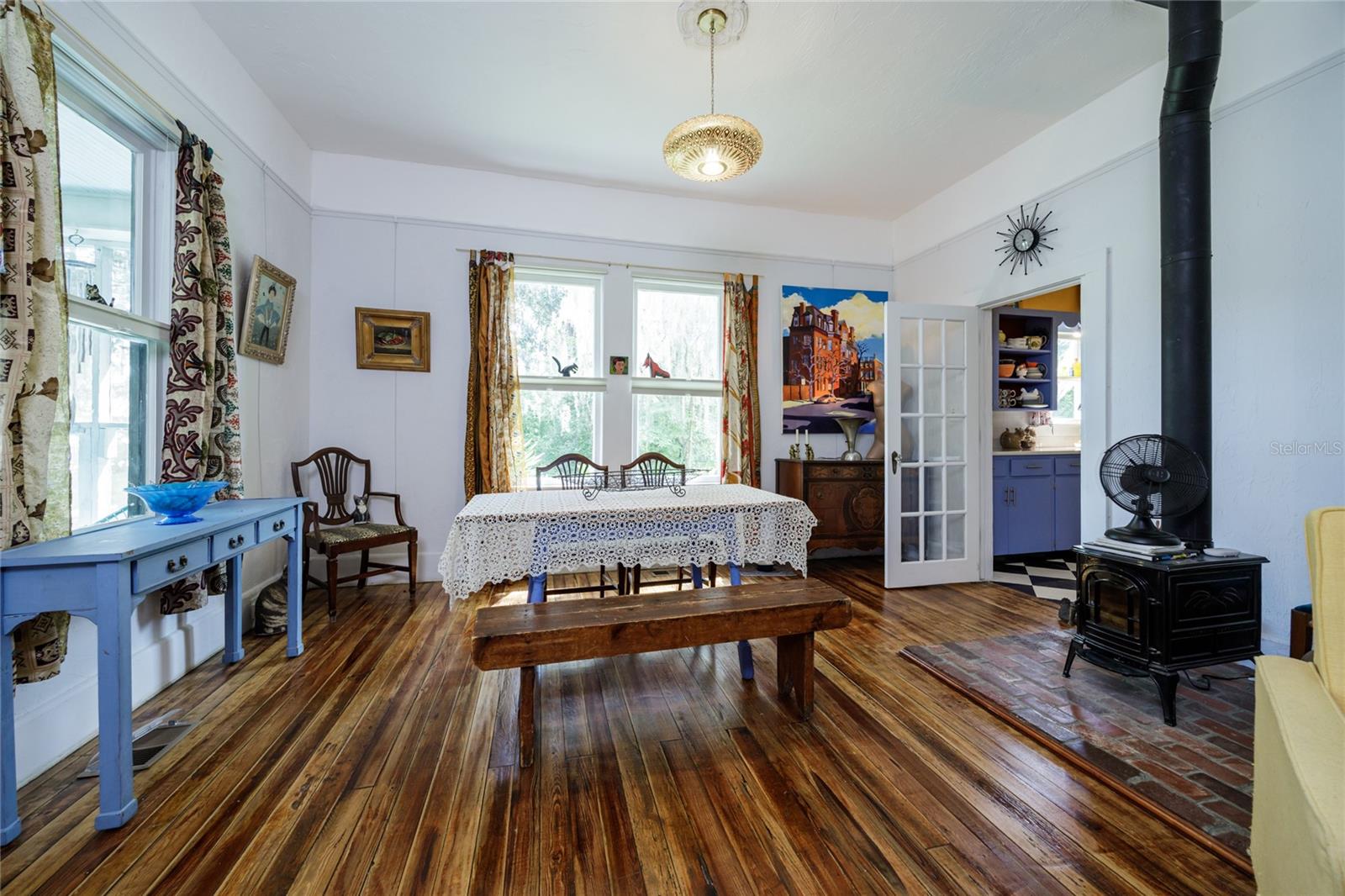 Image 14 of 41 For 21715 69th Avenue