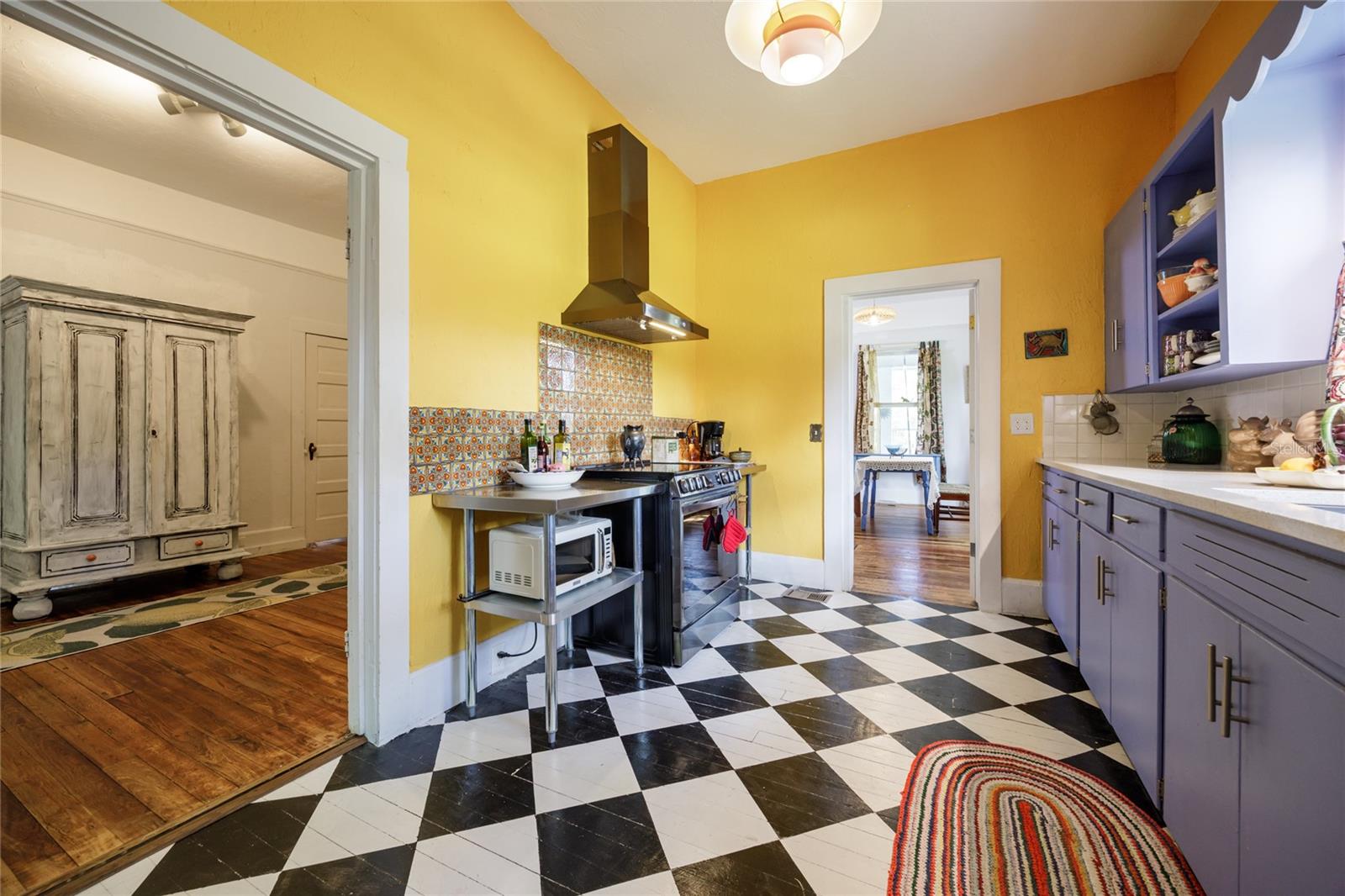 Image 21 of 41 For 21715 69th Avenue