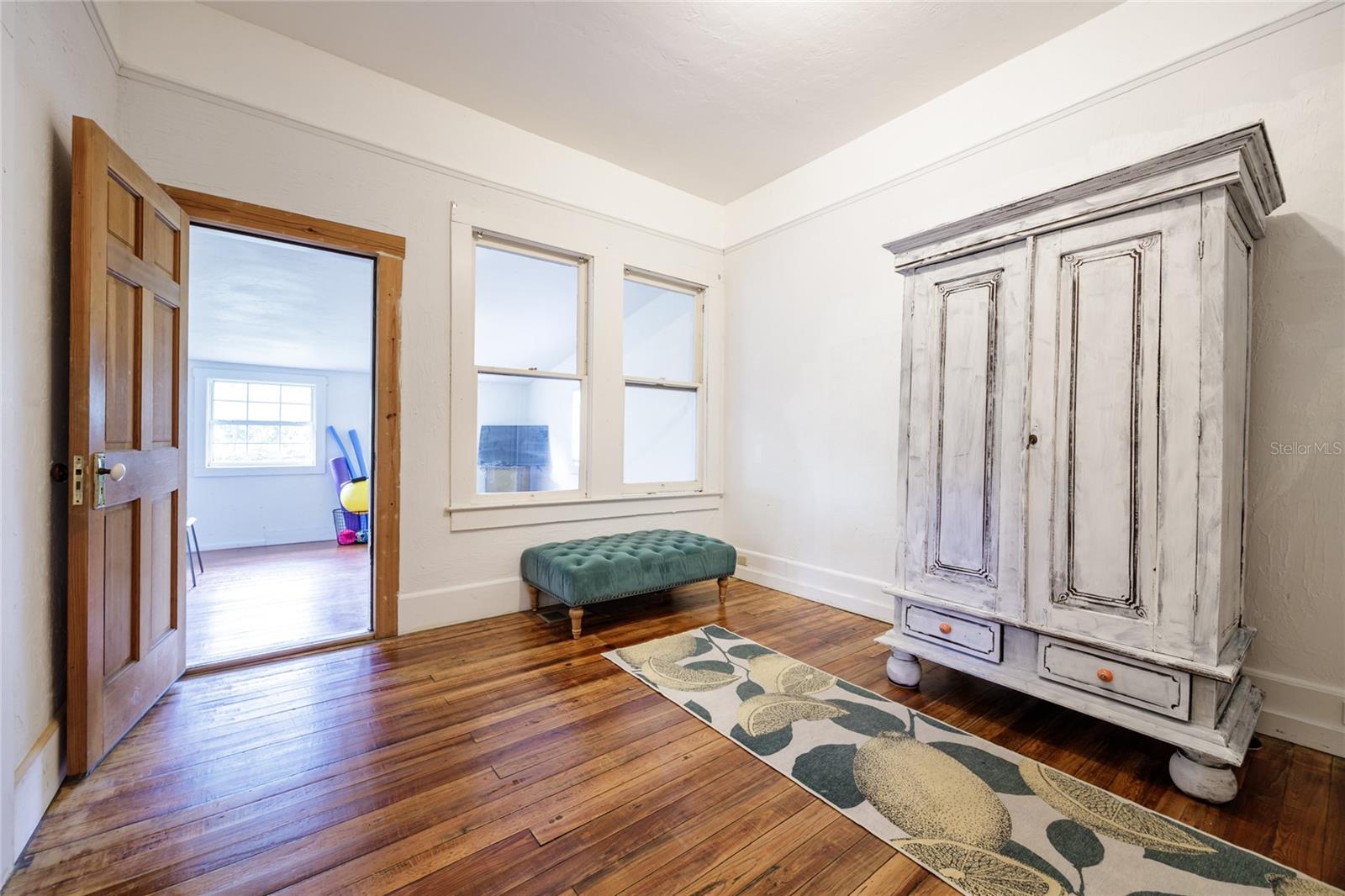 Image 24 of 41 For 21715 69th Avenue