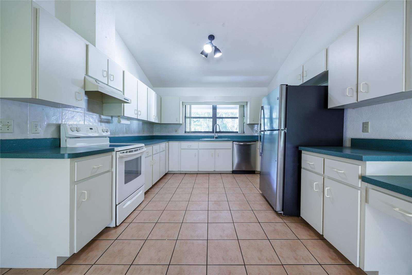 Image 13 of 46 For 6822 134th Avenue