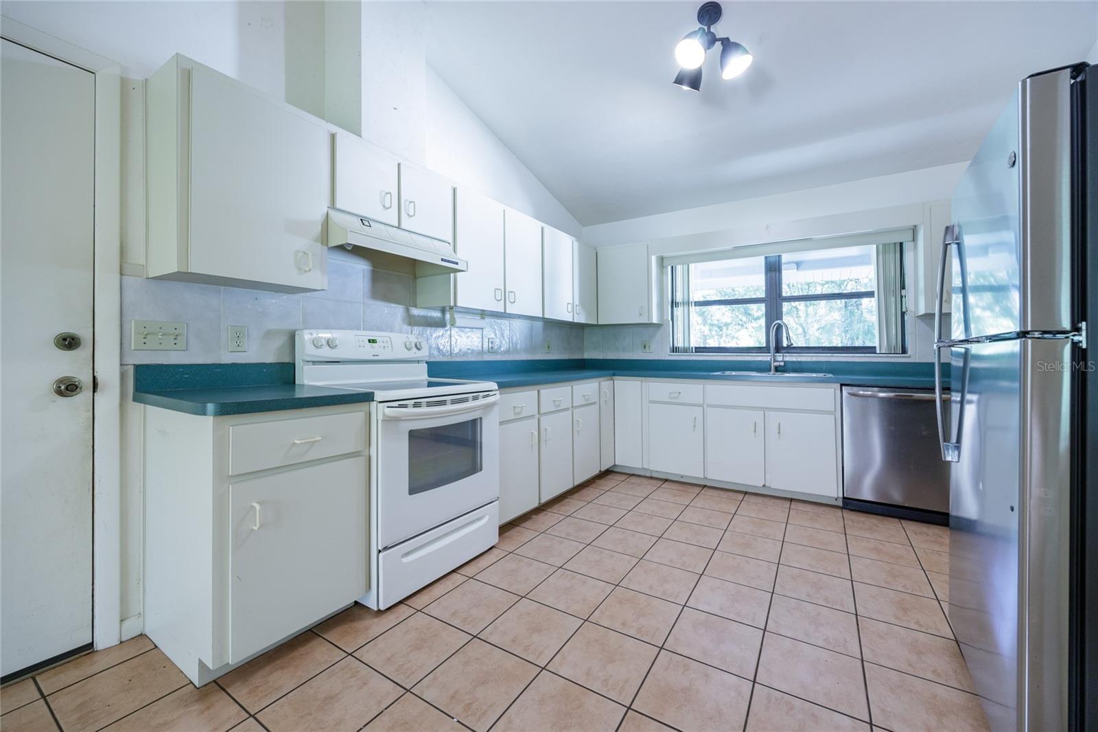 Image 14 of 46 For 6822 134th Avenue