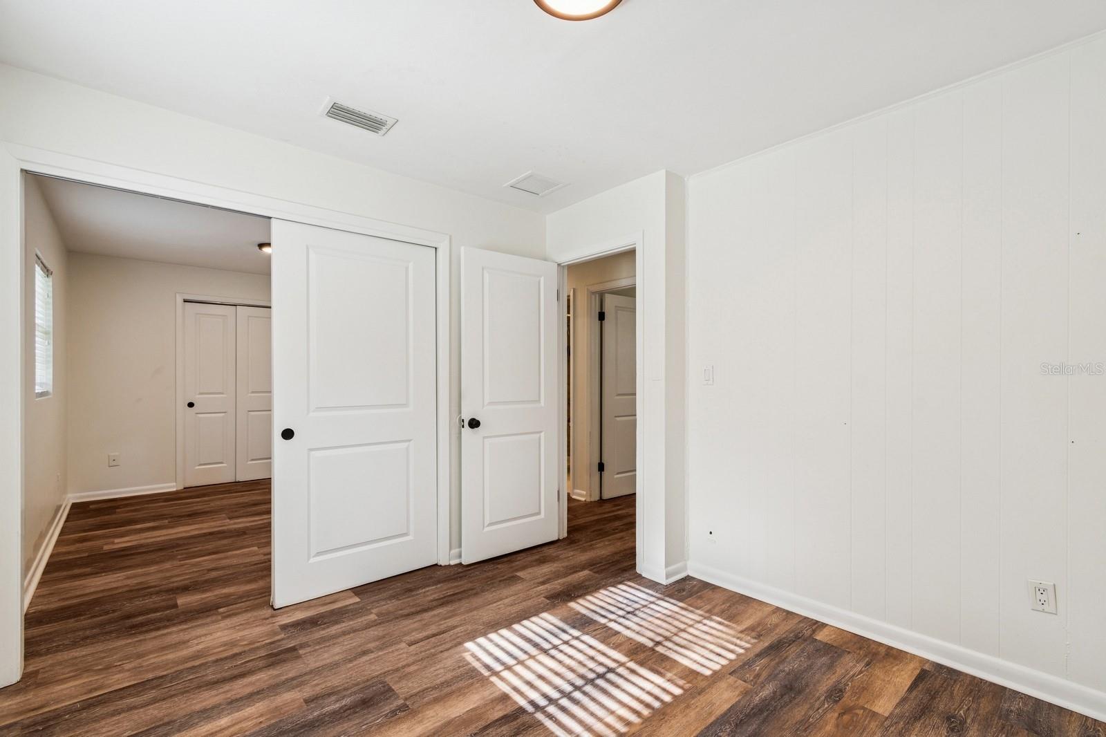 Image 12 of 35 For 1805 38th Drive