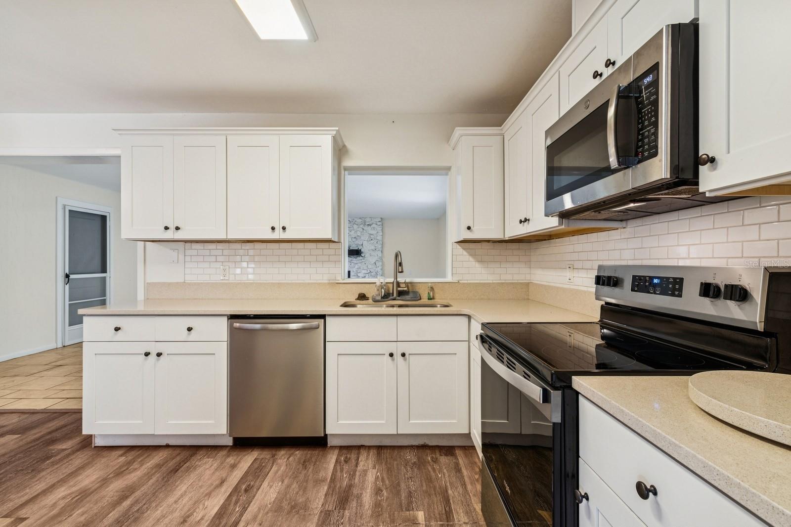 Image 22 of 35 For 1805 38th Drive