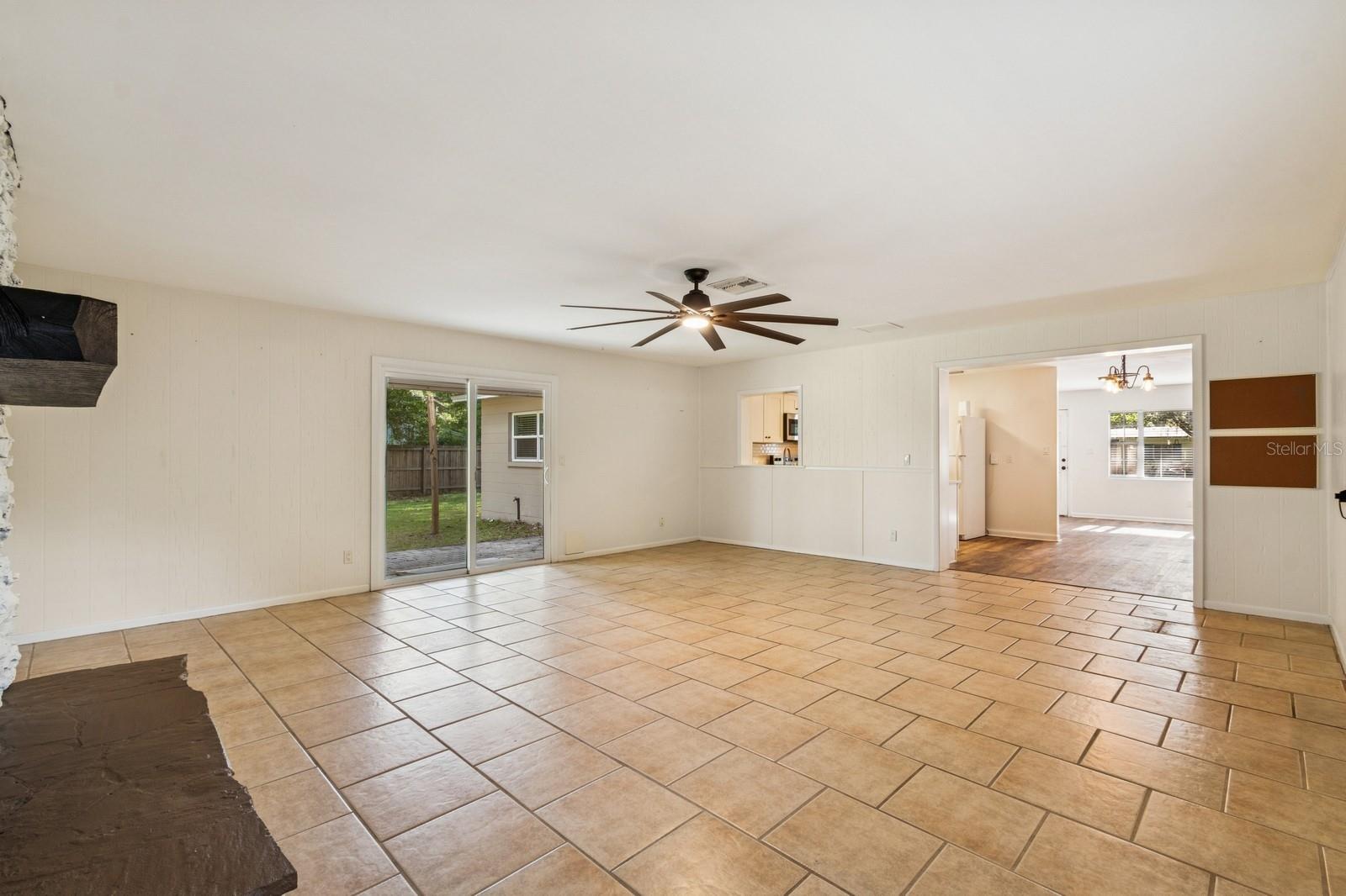 Image 4 of 35 For 1805 38th Drive