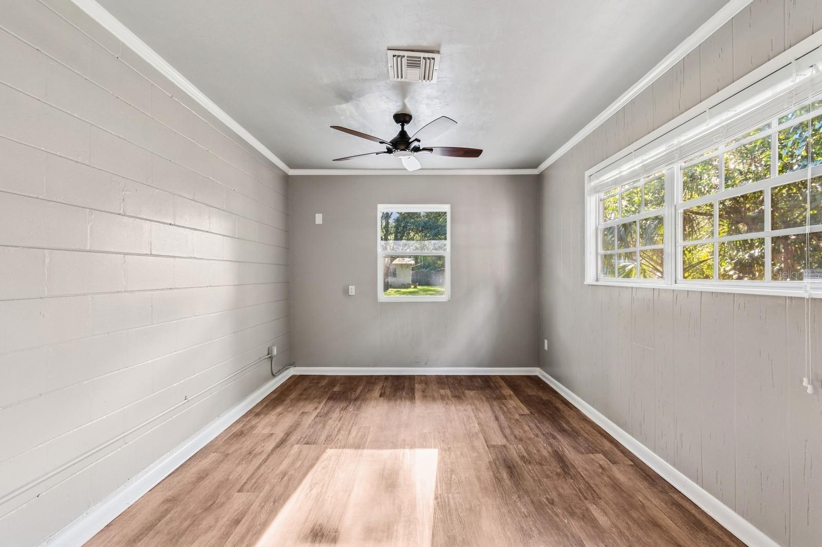Image 5 of 35 For 1805 38th Drive