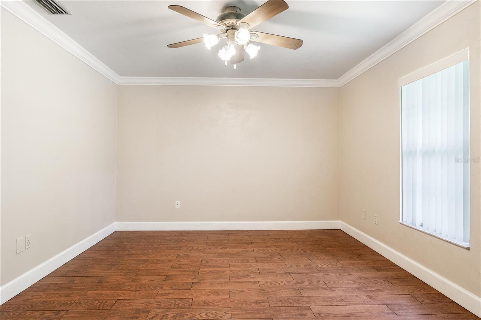 Image 16 of 43 For 17925 49th Place