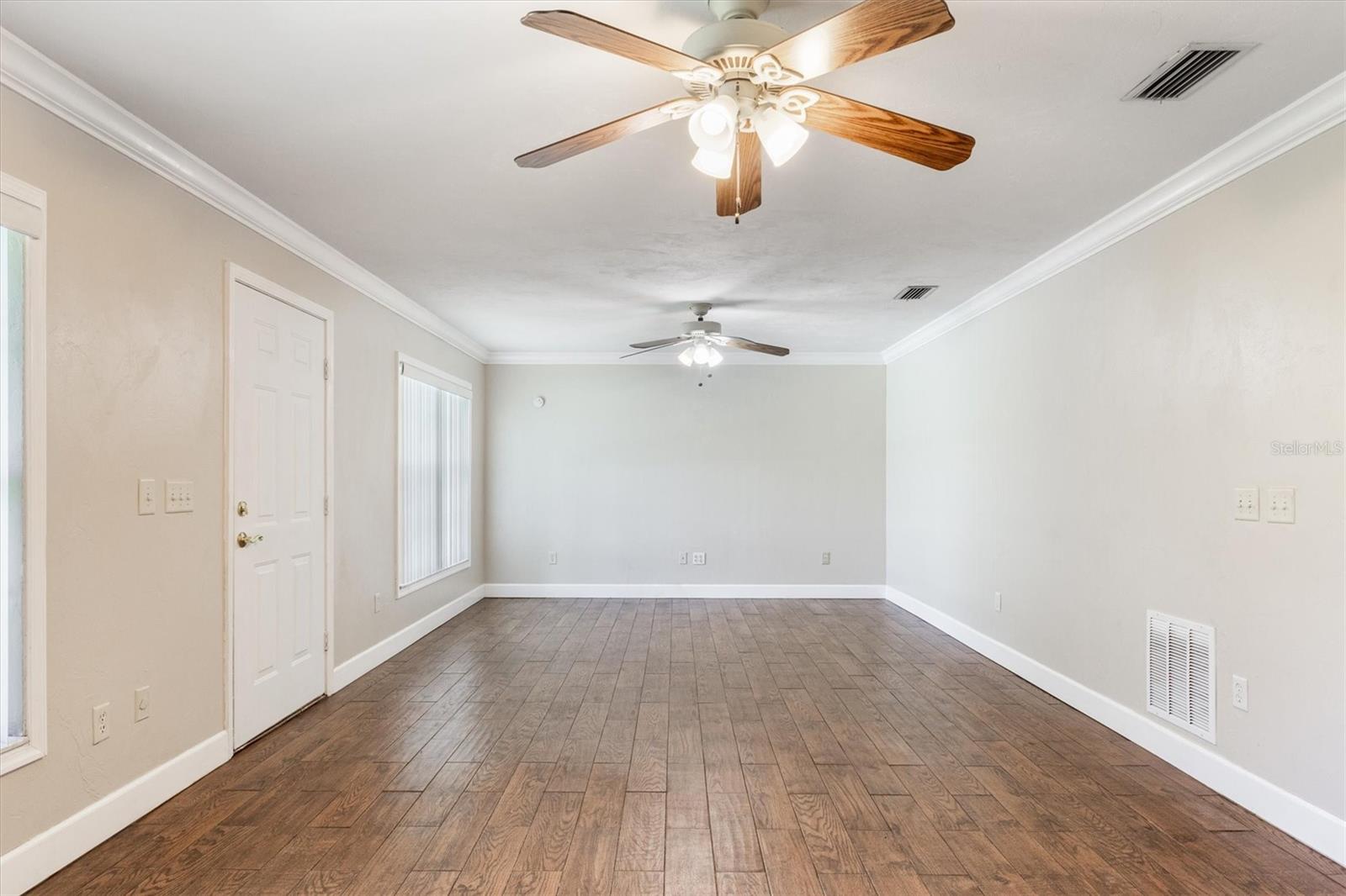 Image 19 of 43 For 17925 49th Place