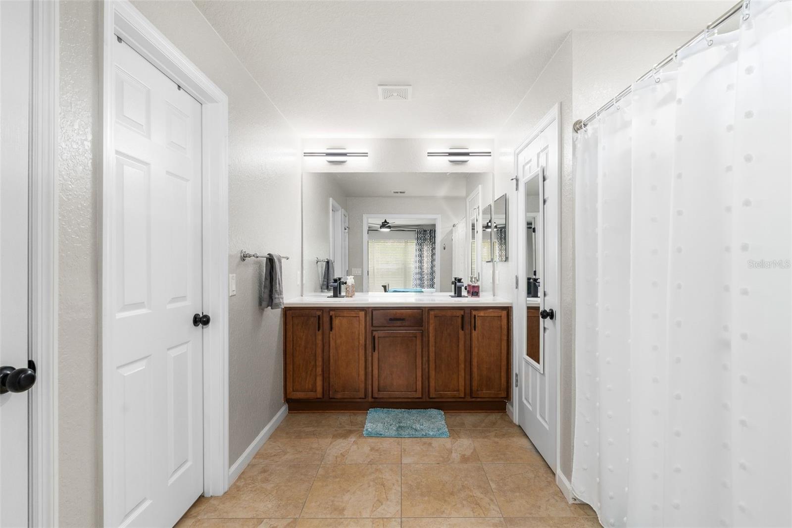 Image 17 of 33 For 4098 47th Court