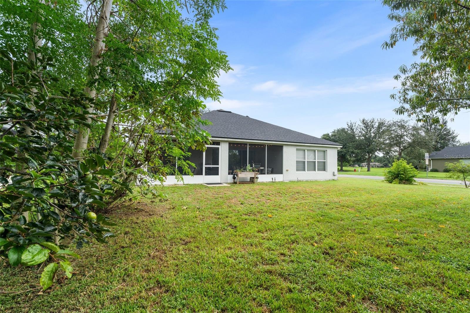 Listing photo id 33 for 4098 47th Court