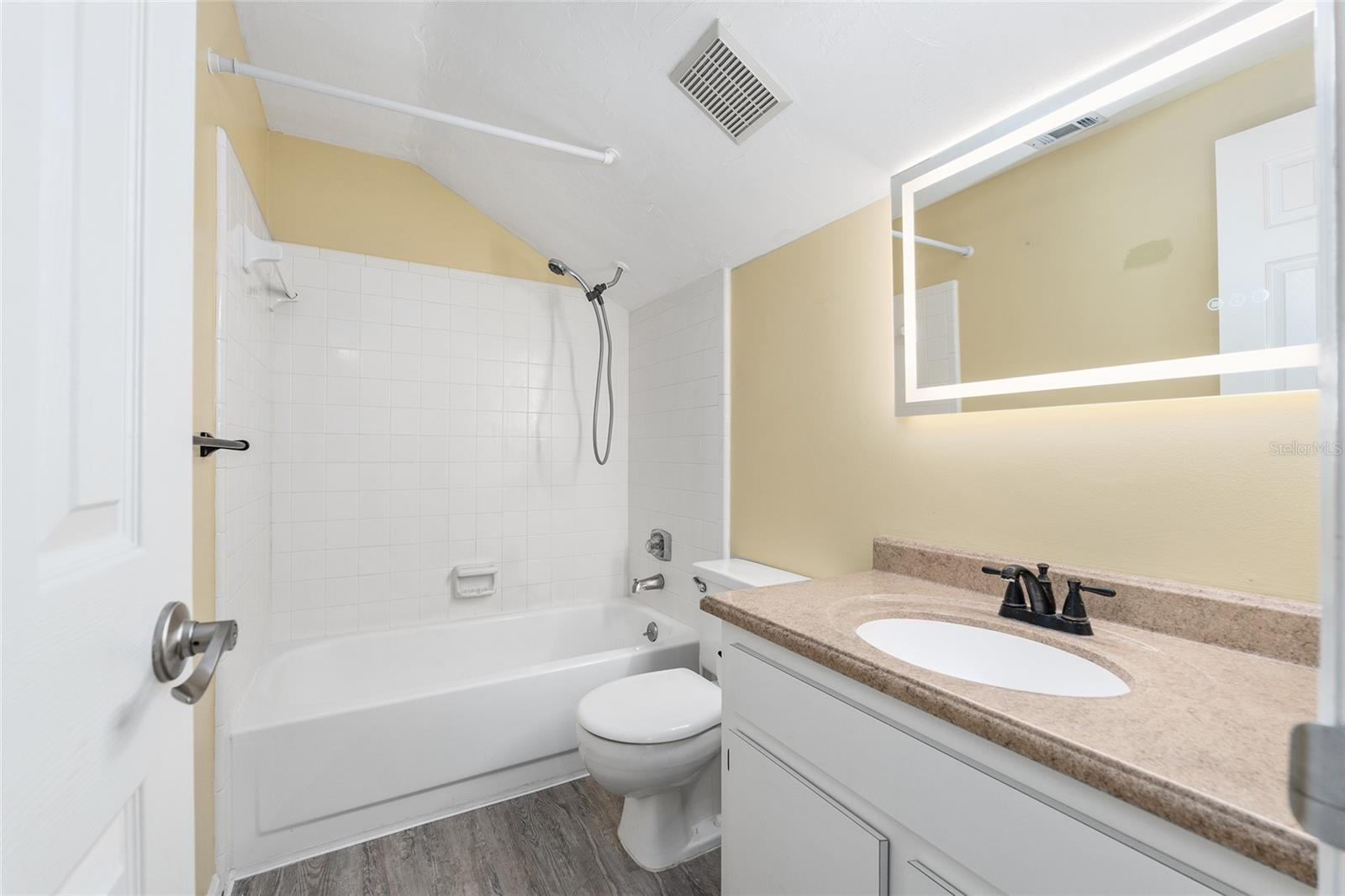 Image 17 of 68 For 3417 53rd Terrace