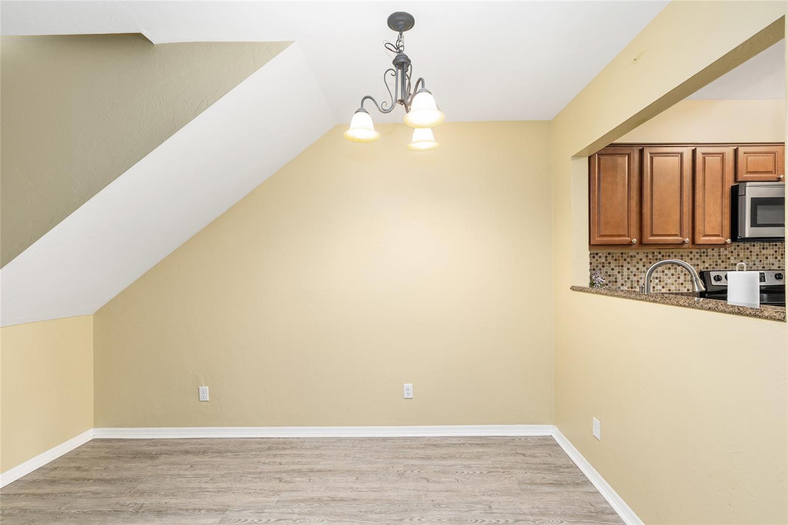 Image 20 of 68 For 3417 53rd Terrace