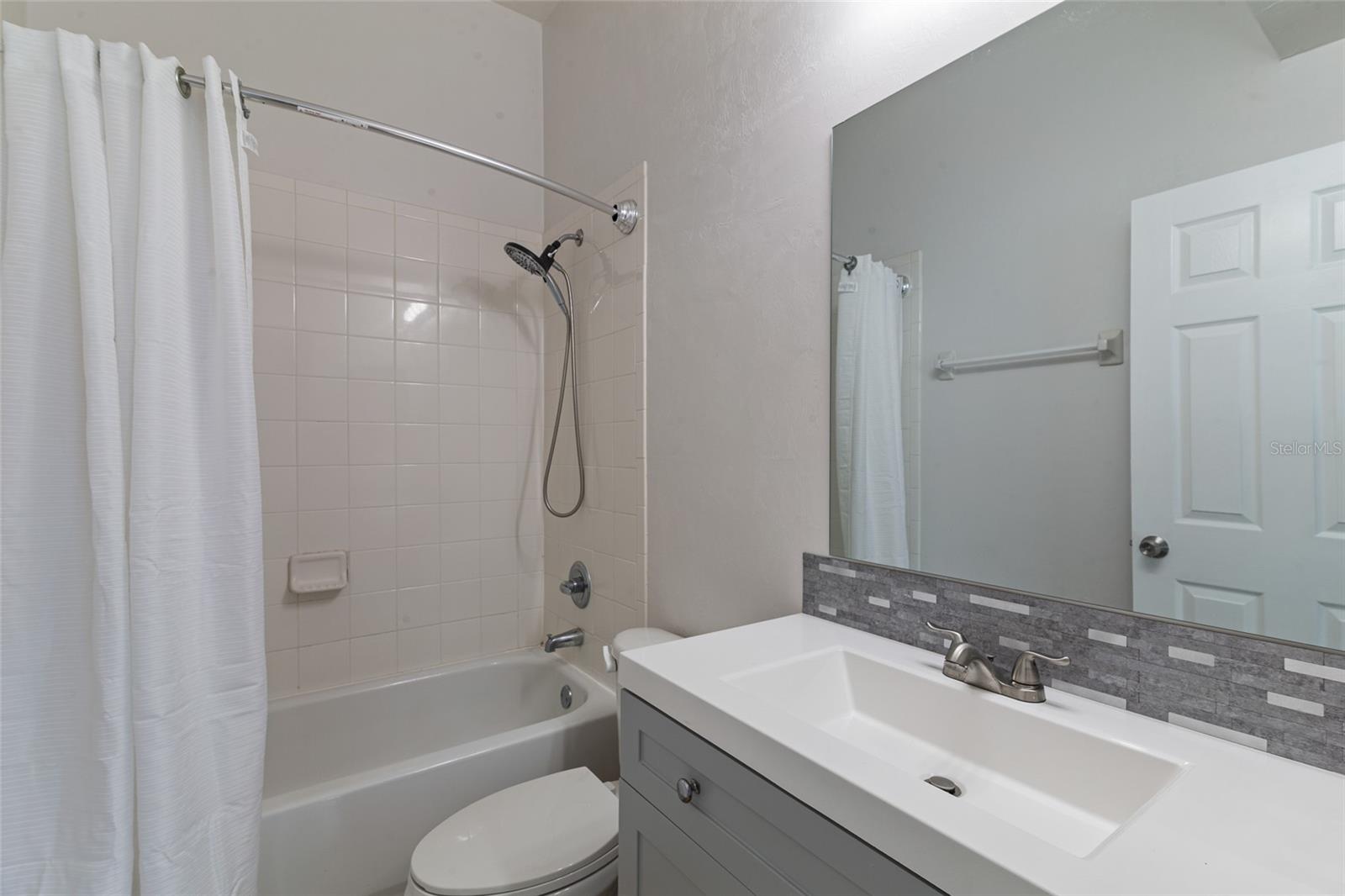 Image 21 of 26 For 6519 Newberry Road A10