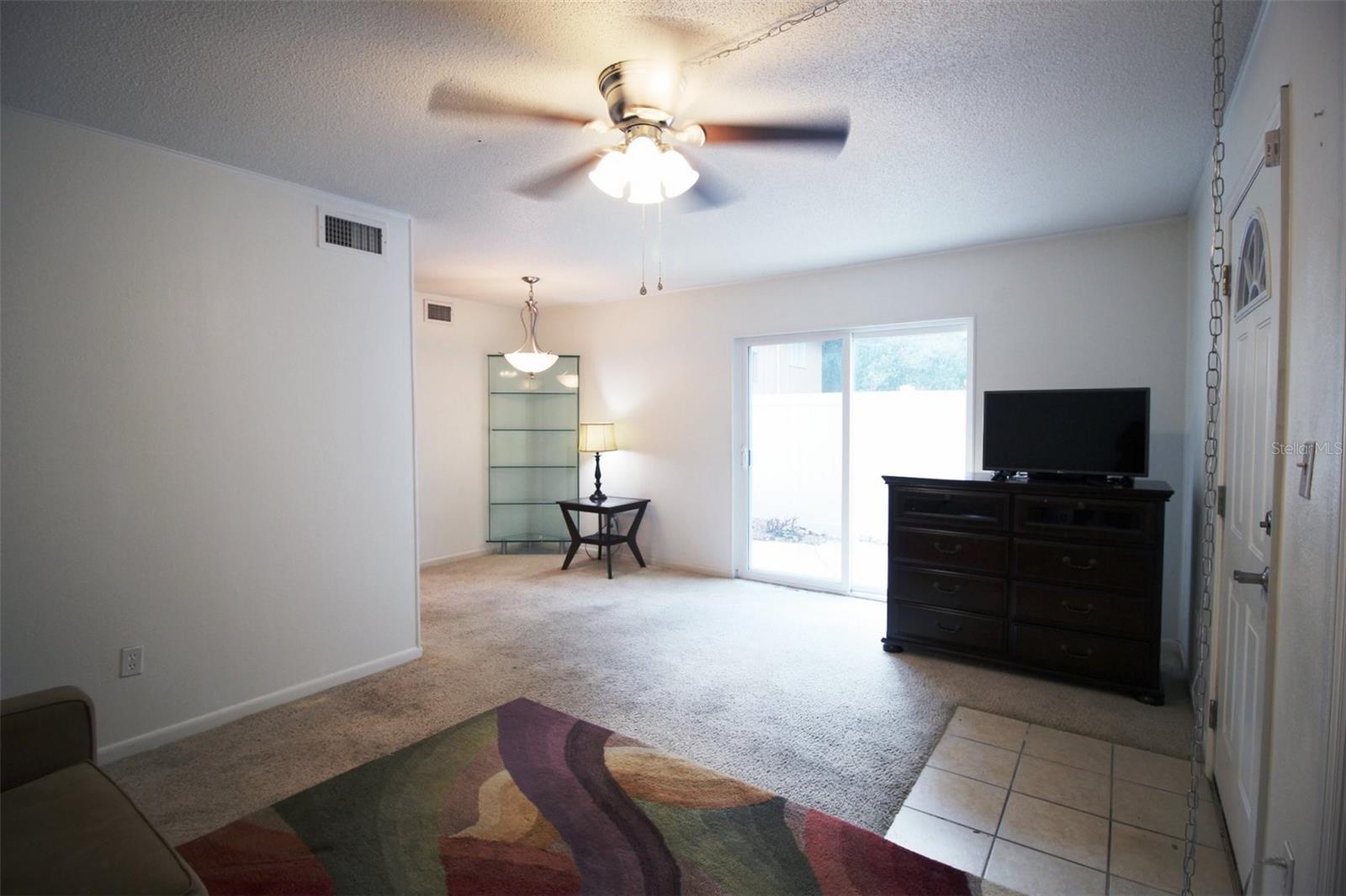 Image 4 of 17 For 507 39th Road 128