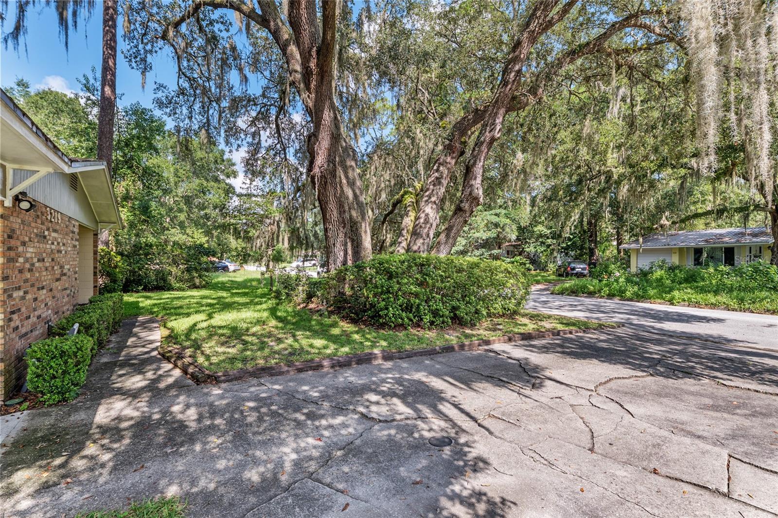Image 16 of 58 For 3219 41st Avenue