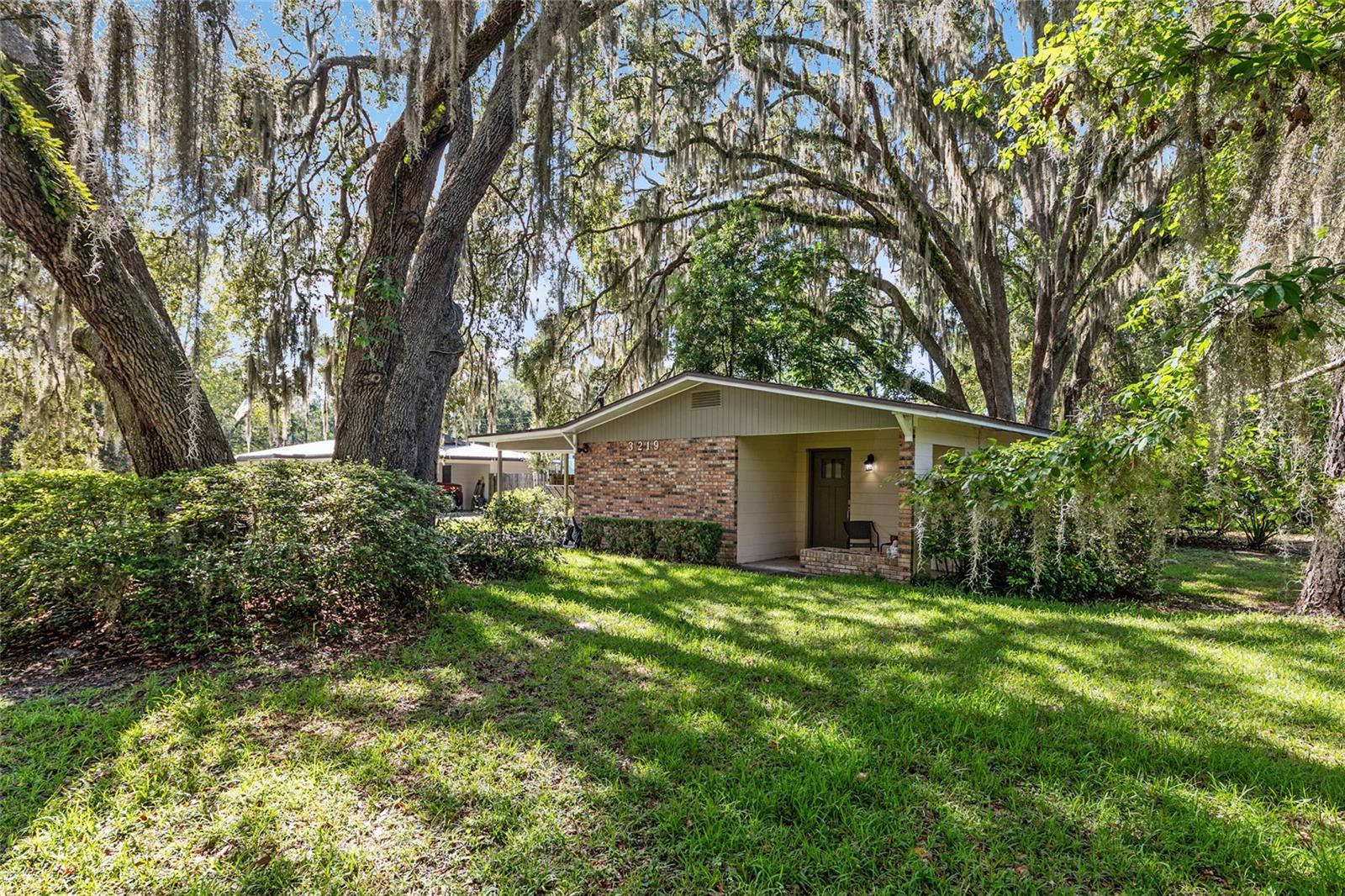 Image 3 of 58 For 3219 41st Avenue