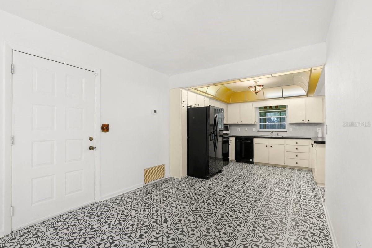 Image 26 of 49 For 4510 31st Avenue