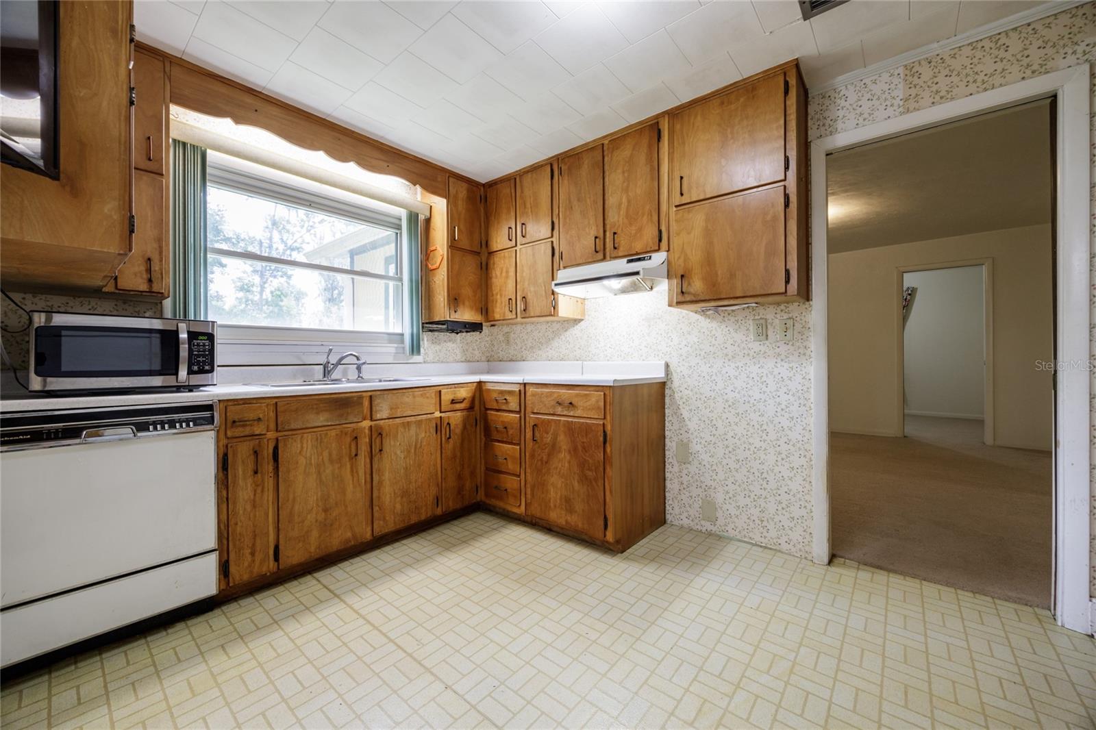 Image 15 of 49 For 430 32 Avenue