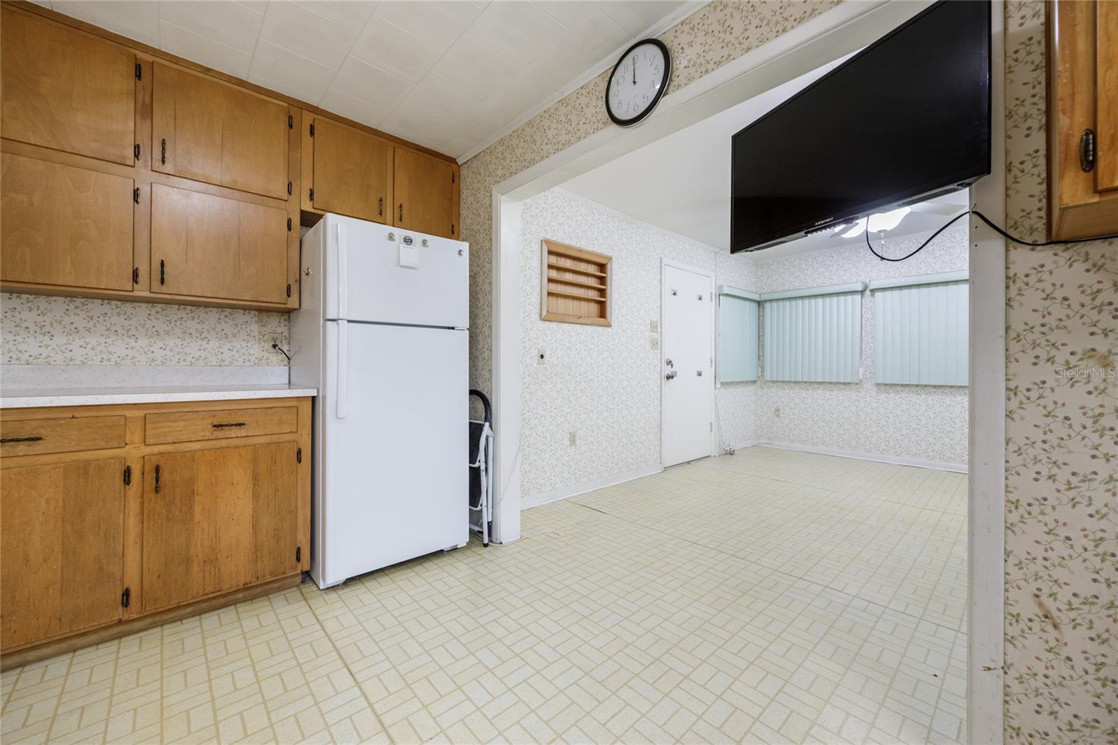 Image 18 of 49 For 430 32 Avenue