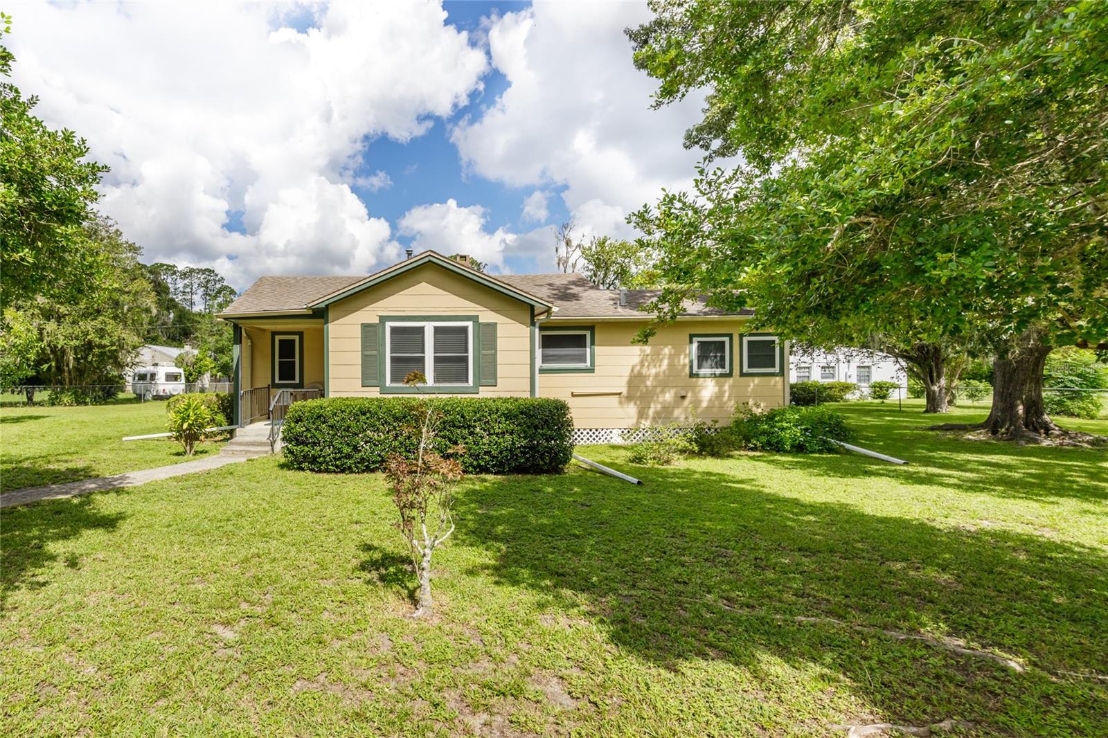 Image 2 of 49 For 430 32 Avenue