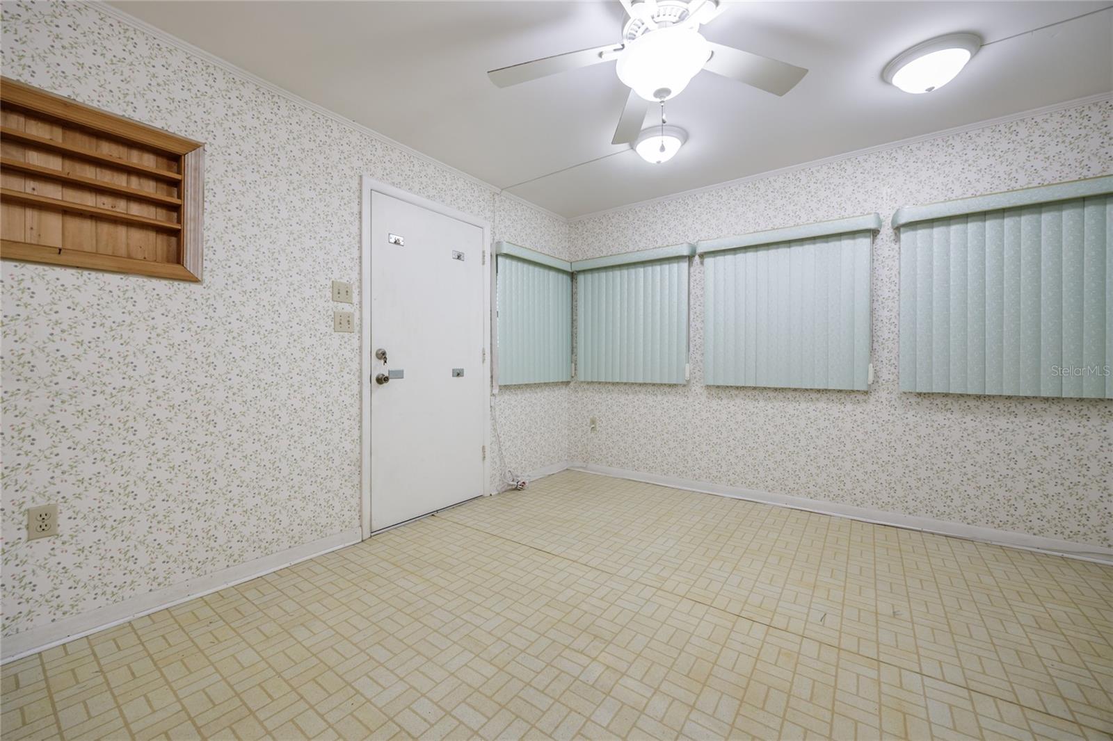 Image 23 of 49 For 430 32 Avenue