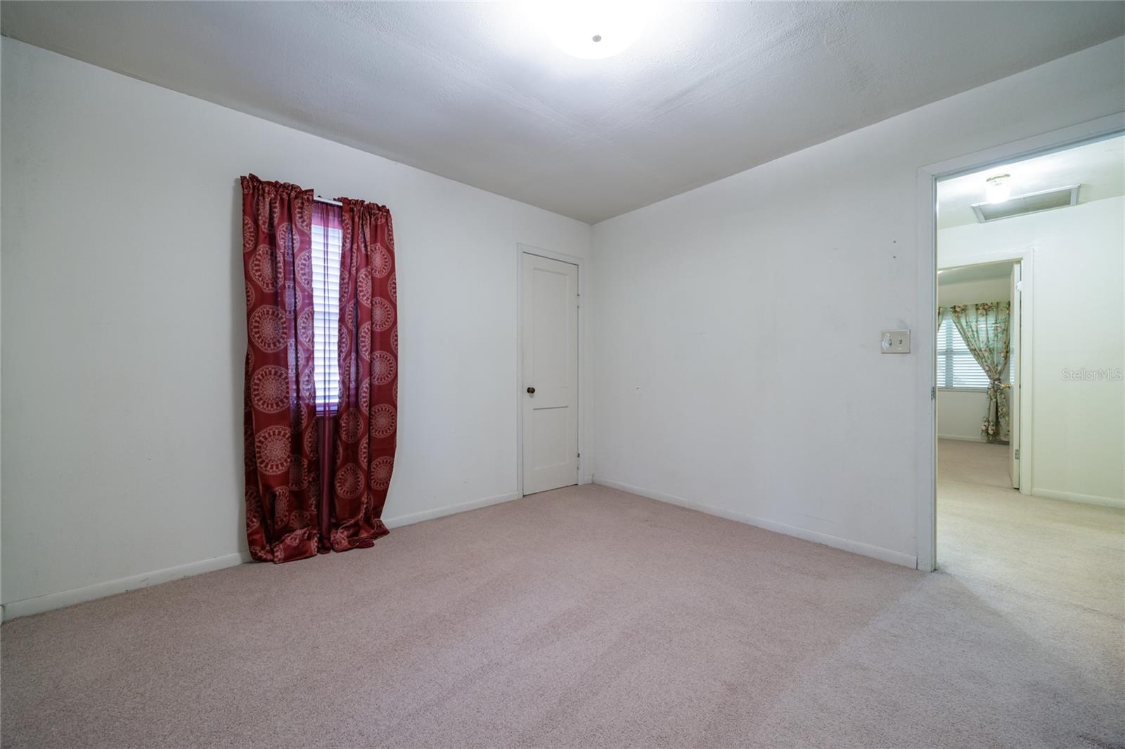 Image 34 of 49 For 430 32 Avenue