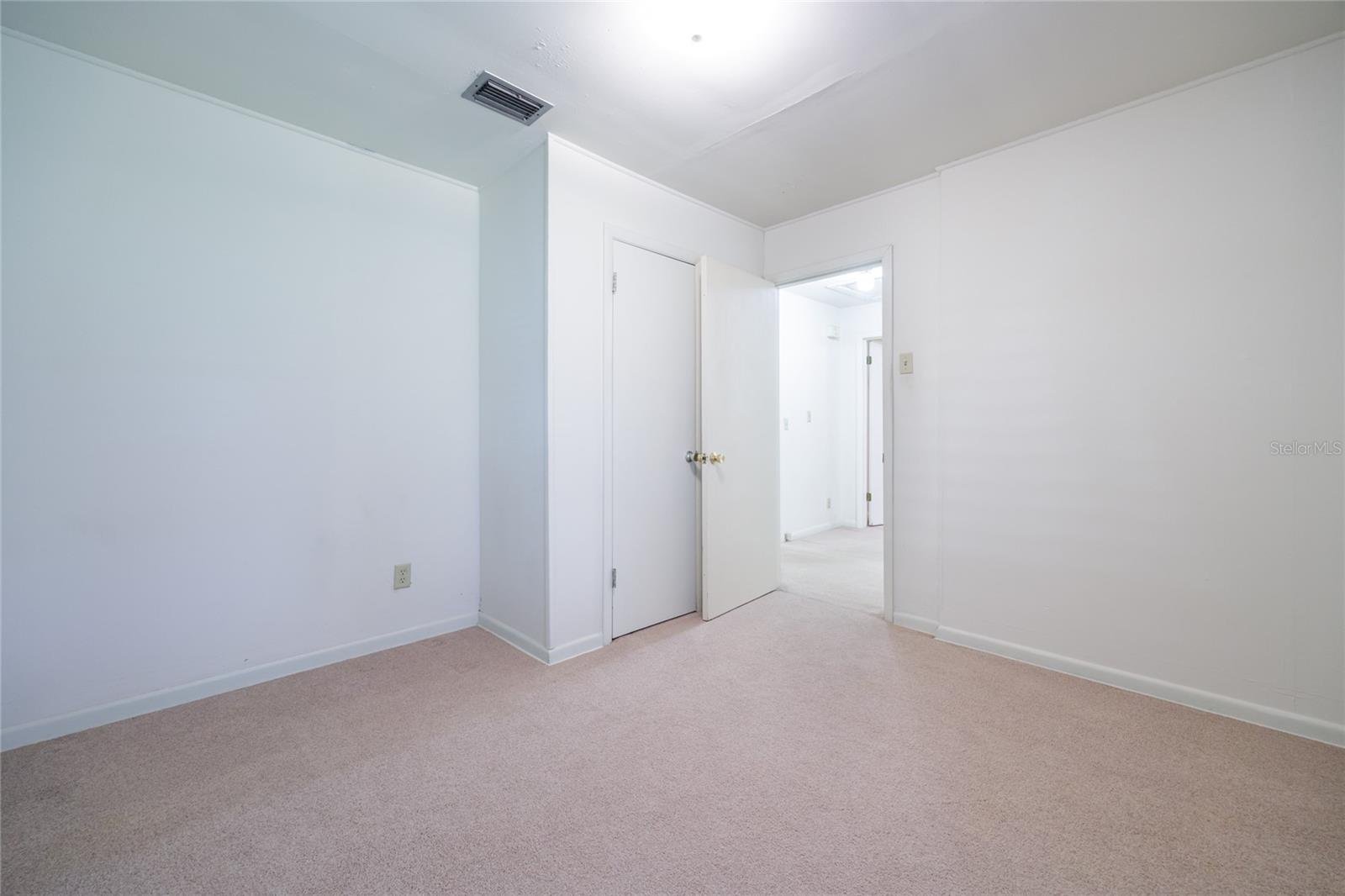 Image 4 of 49 For 430 32 Avenue
