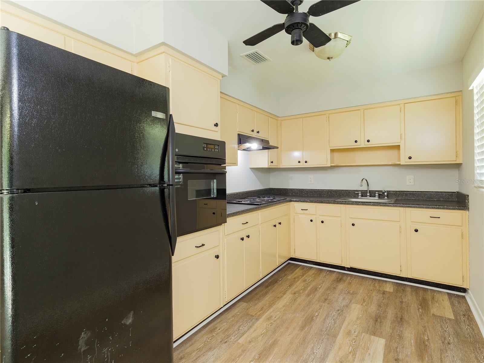 Image 4 of 11 For 3911 19th Terrace