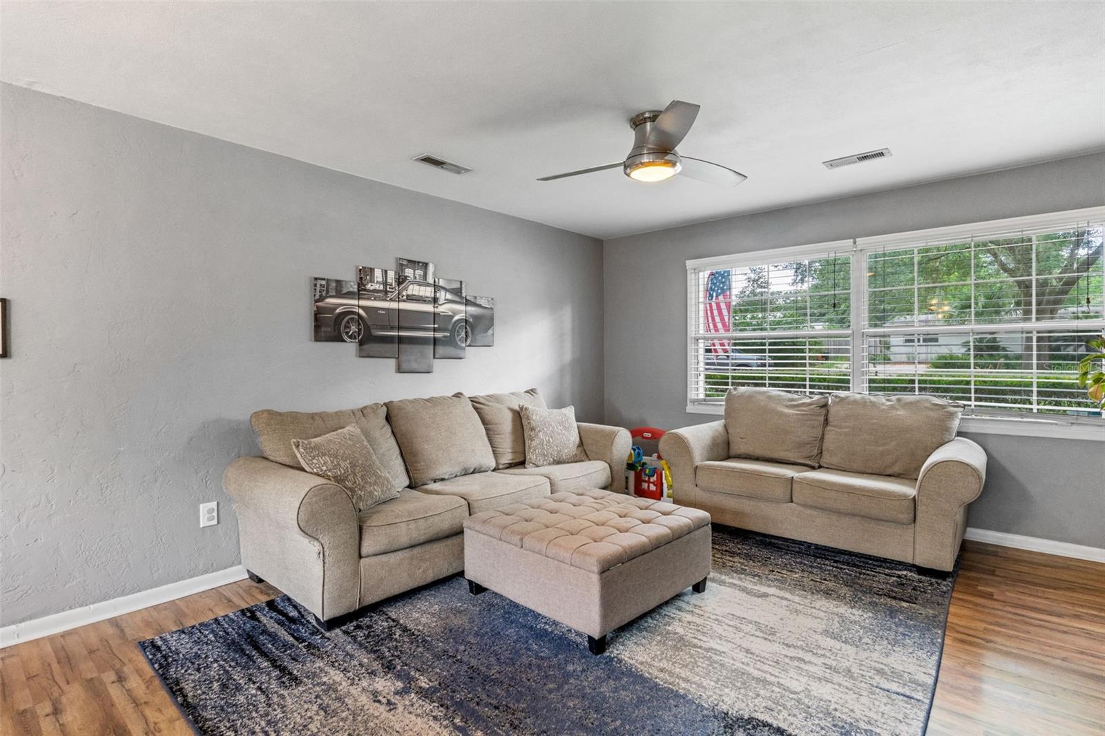 Image 4 of 25 For 3425 7th Place