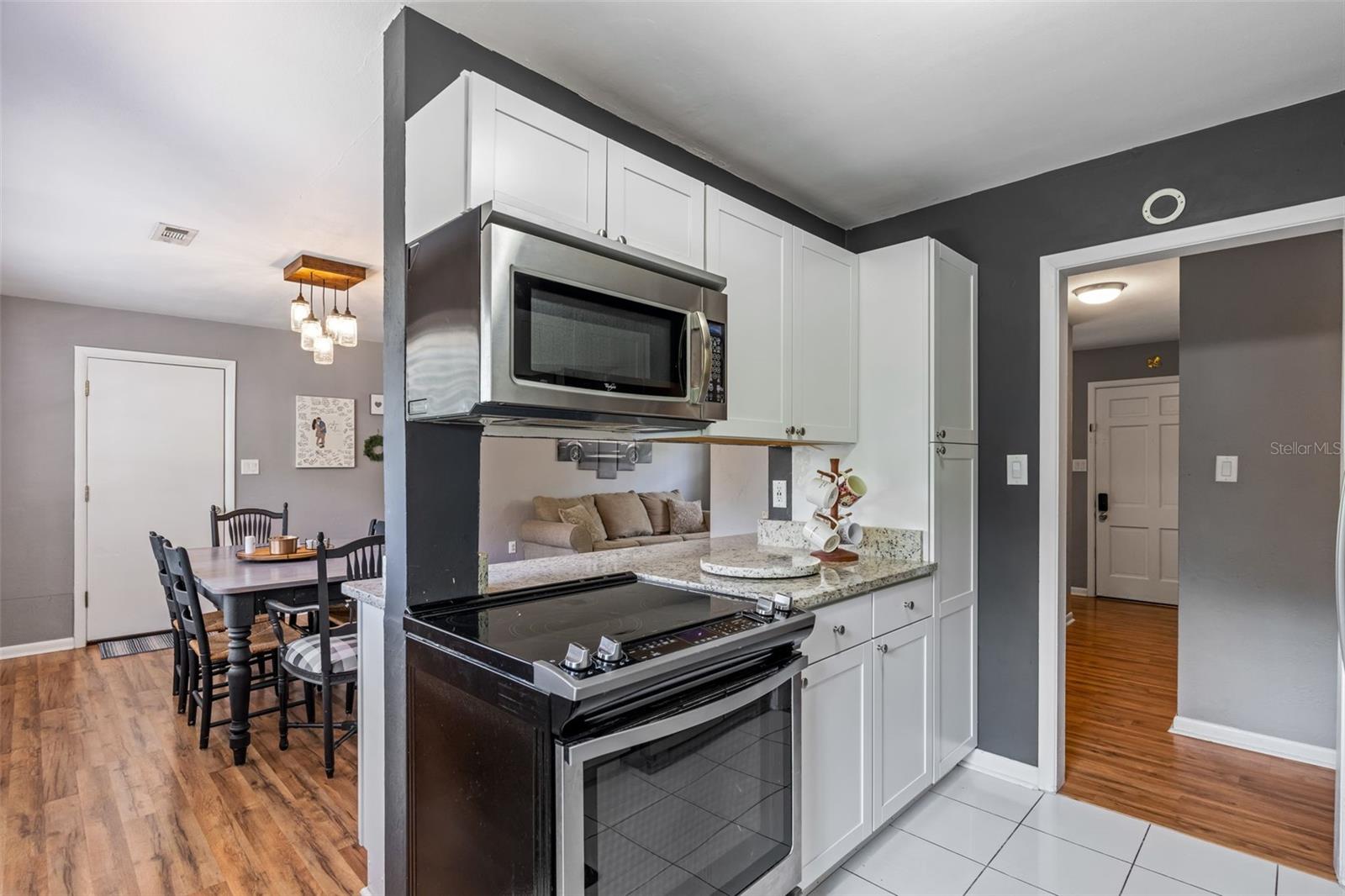 Image 6 of 25 For 3425 7th Place